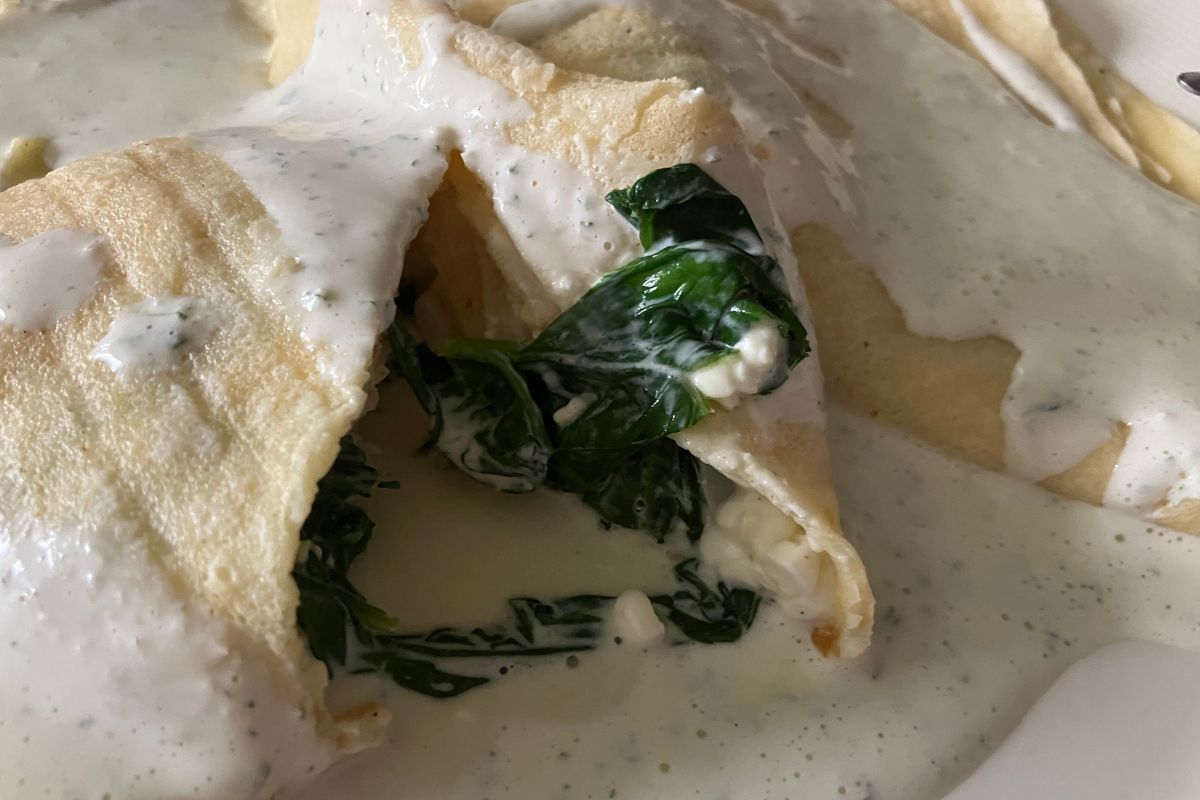 Nie było śmietany, to kupiłam serek. Farsz do naleśników wyszedł jeszcze lepszy