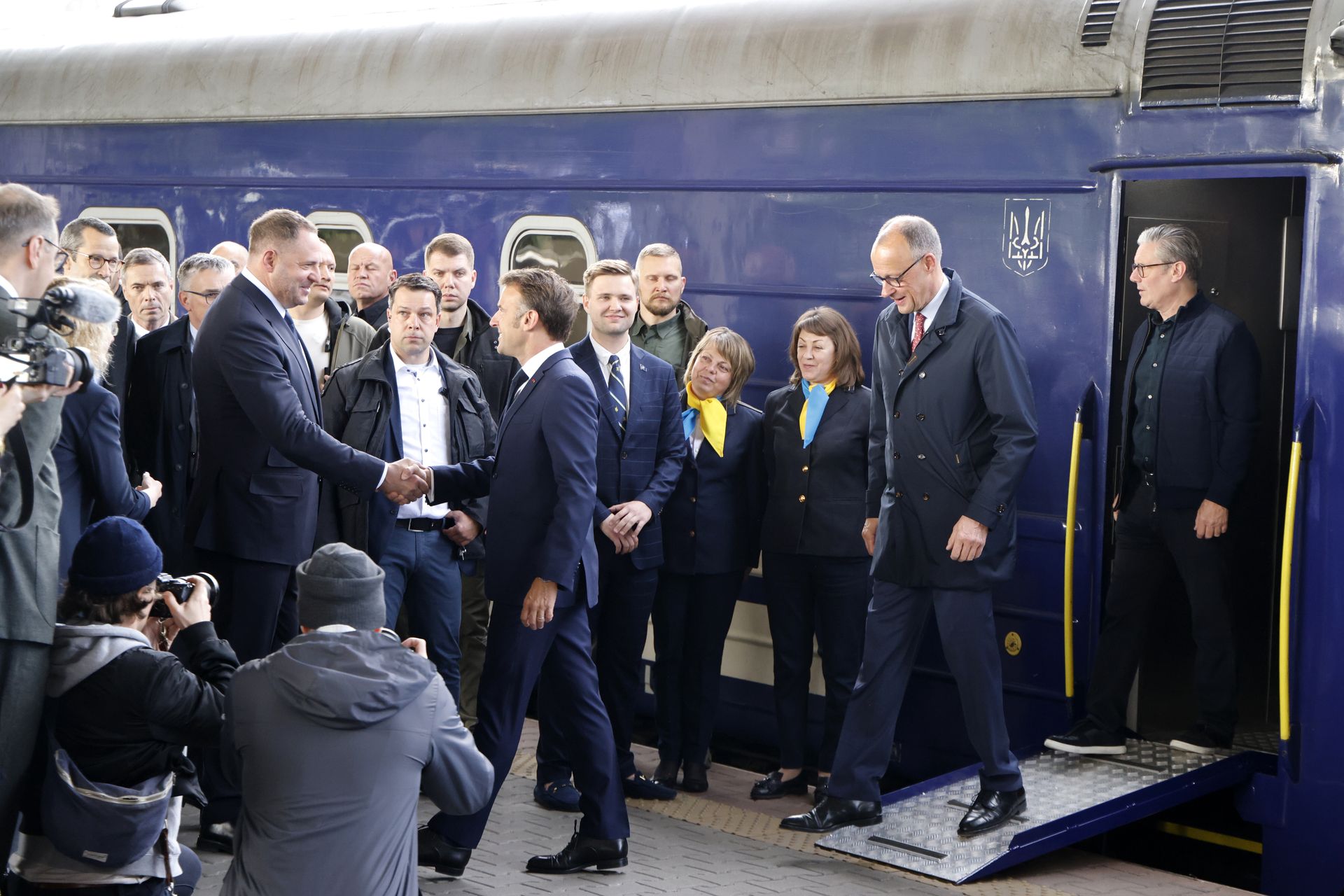 Nie jechali z Tuskiem. Macron, Merz i Starmer wysiedli z innego wagonu