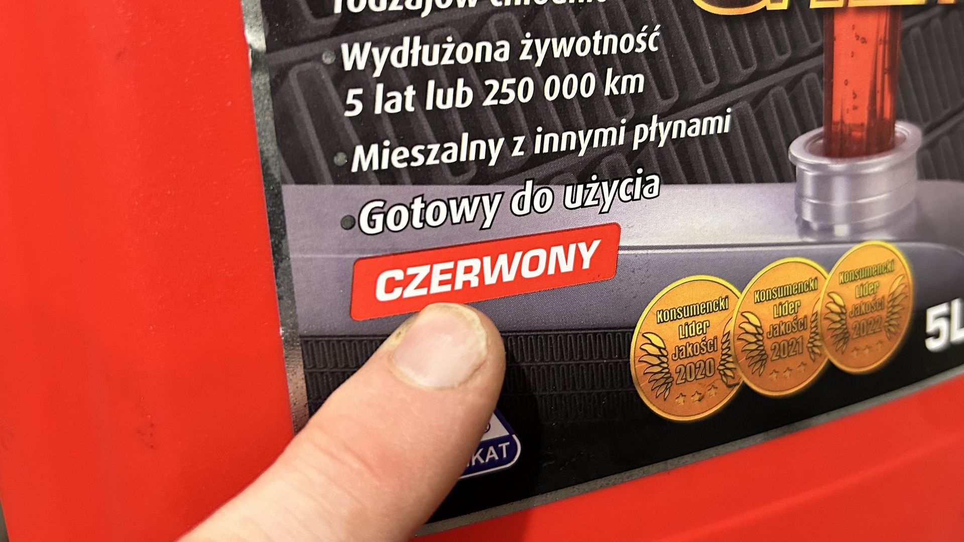 Kolor płynu chłodniczego - jakie ma znaczenie i czy można je mieszać?