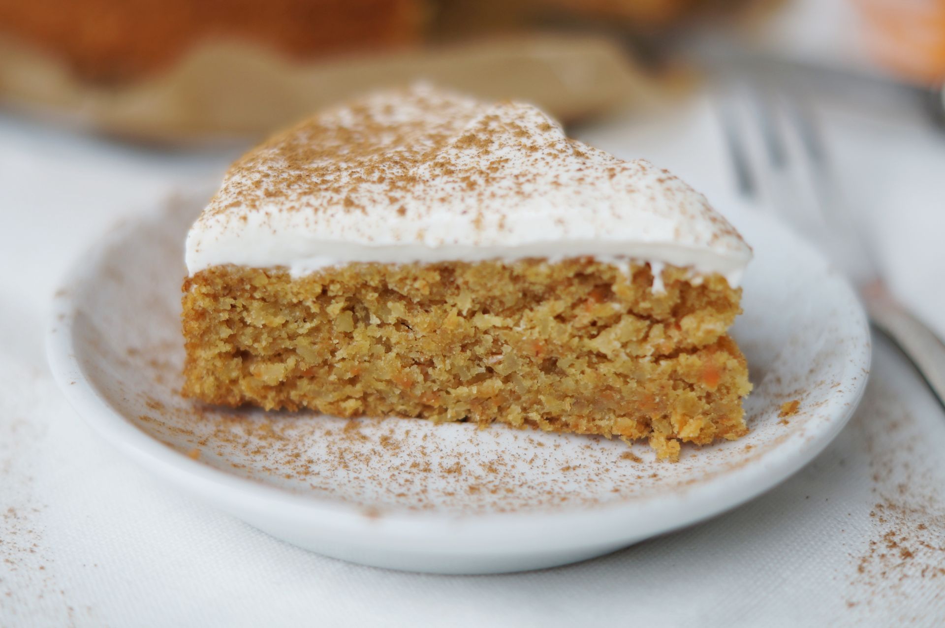 Rozpoczynam sezon i w weekend zrobię to ciasto marchewkowe. Jest puszyste i mięciutkie jak obłoczek