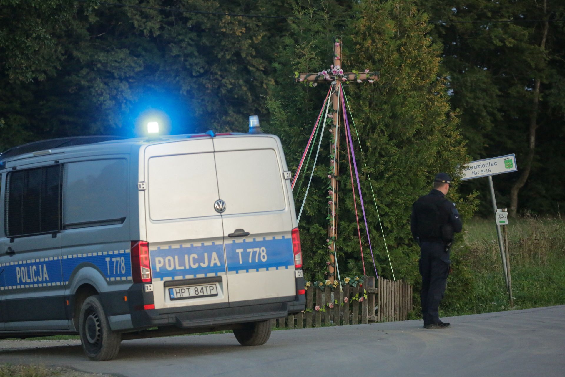 Poszedł na grzyby, znalazł drona. "Nie miał zastosowania militarnego"