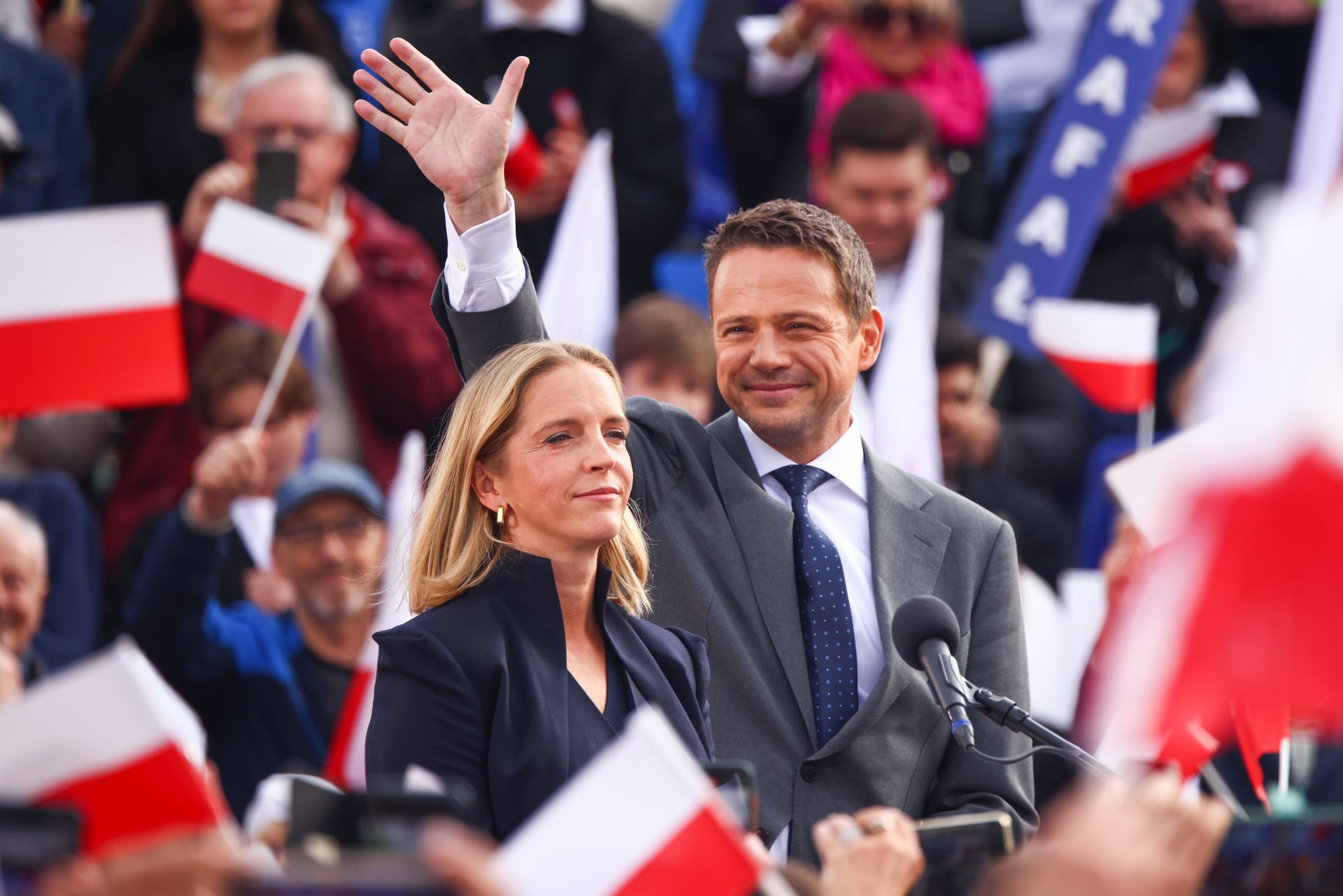 Tam Trzaskowski pozna wynik. Wieczór wyborczy poza Warszawą