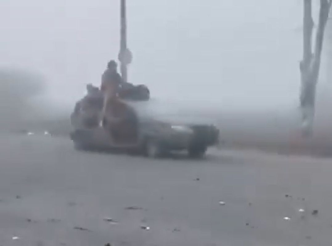 Tak wjeżdżają do Pokrowska. Byli uważani za "drugą armię świata"