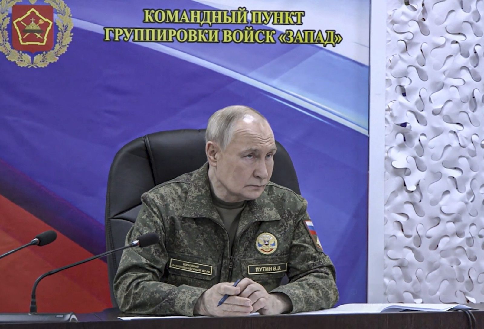 Kreml pokazuje "wyjazd na front". Pojawiają się pytania o sobowtóra