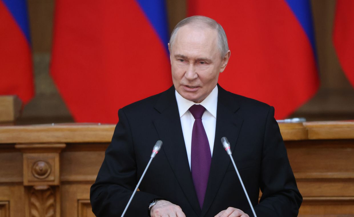 Putin wskazał go na mediatora. Niemcy odpowiadają ws. Schroedera