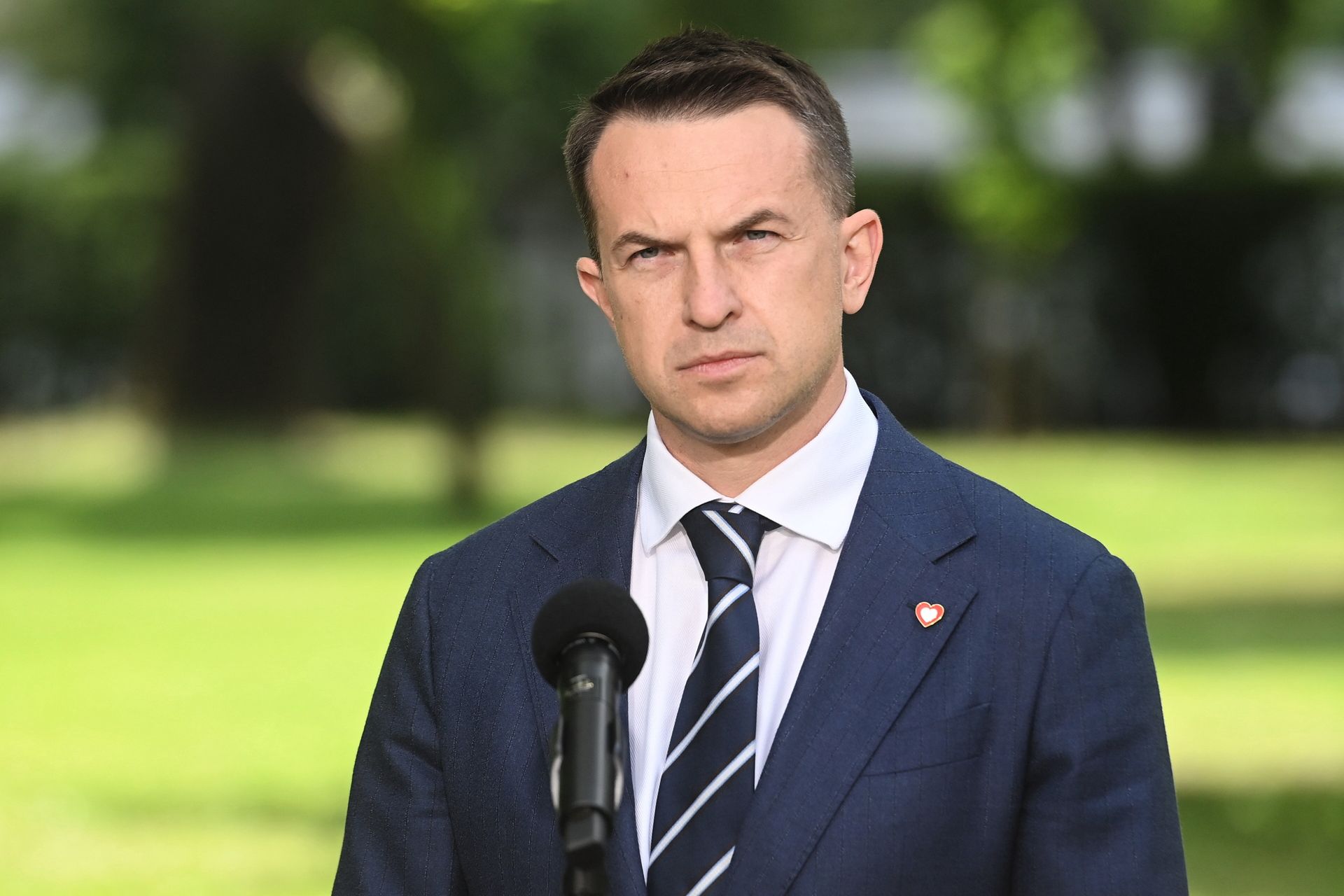 Polacy podzieleni. Obojętność wobec nominacji Szłapki