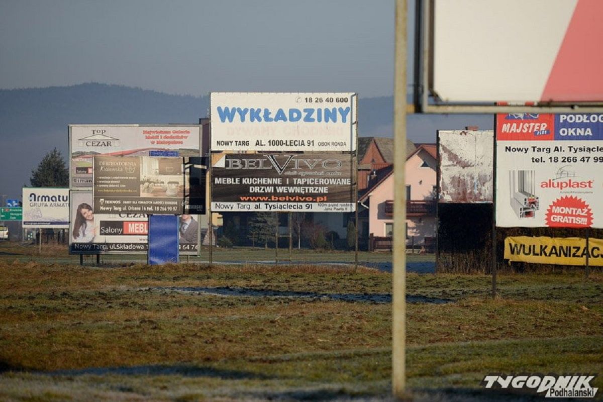 Z Zakopianki znikną reklamy? Uchwała krajobrazowa weszła w życie