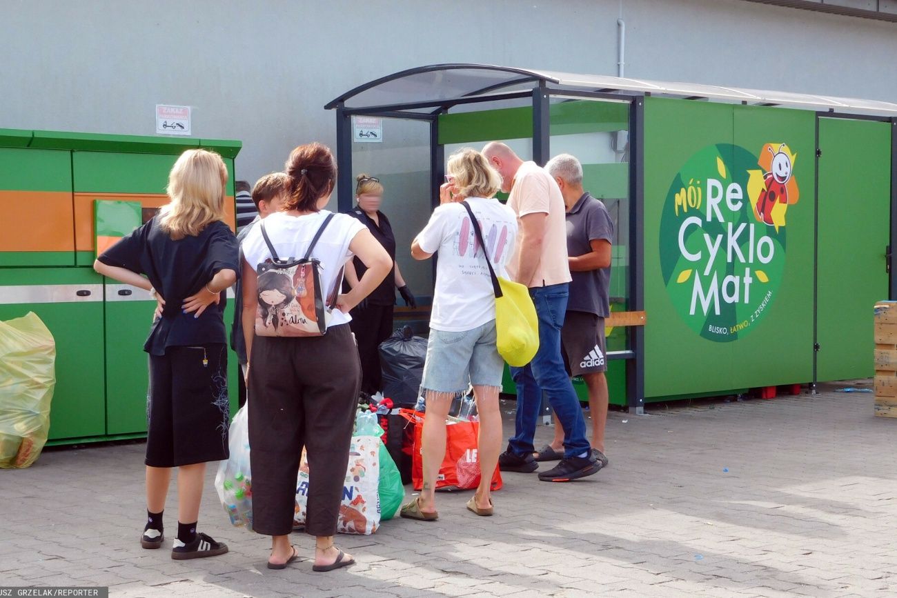 Biedronka ogłasza istotną zmianę. Chodzi o kaucję. Polacy skorzystają