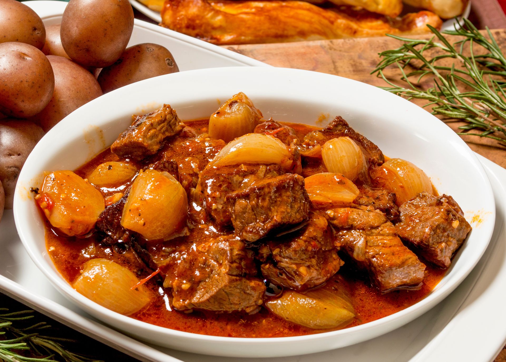 Stifado – pyszny gulasz z Krety