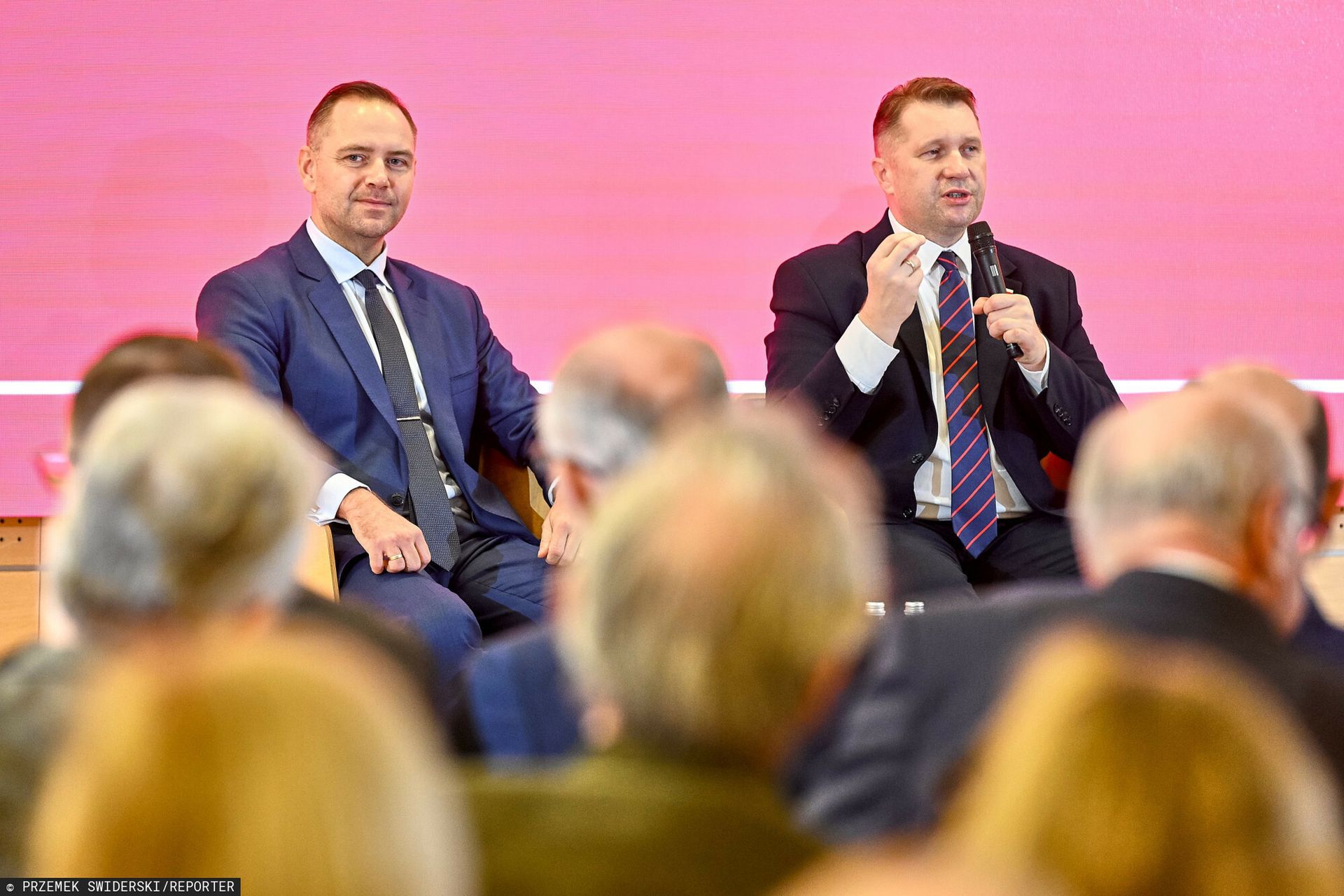 Prawica uderza w rząd tematem ETS. Czarnek w kontakcie z Nawrockim