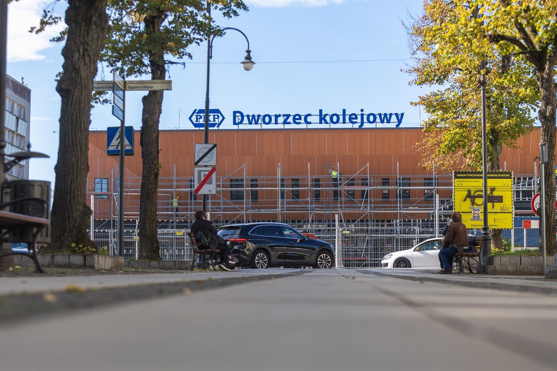 Przez lata straszył i przypominał czasy PRL-u. Miasto na Pomorzu z nowym dworcem