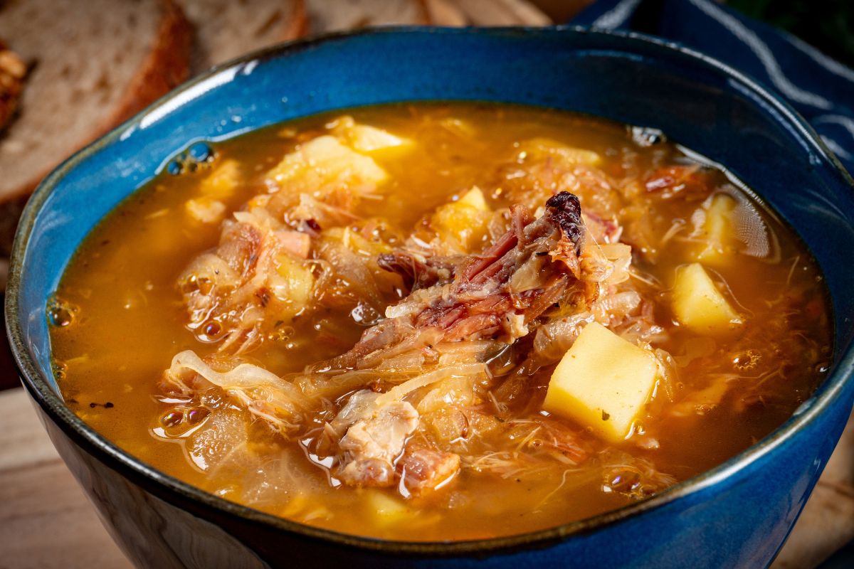 Ta zupa przyśpiesza trawienie i rozgrzewa jak żadna. Jest idealna w mroźny dzień