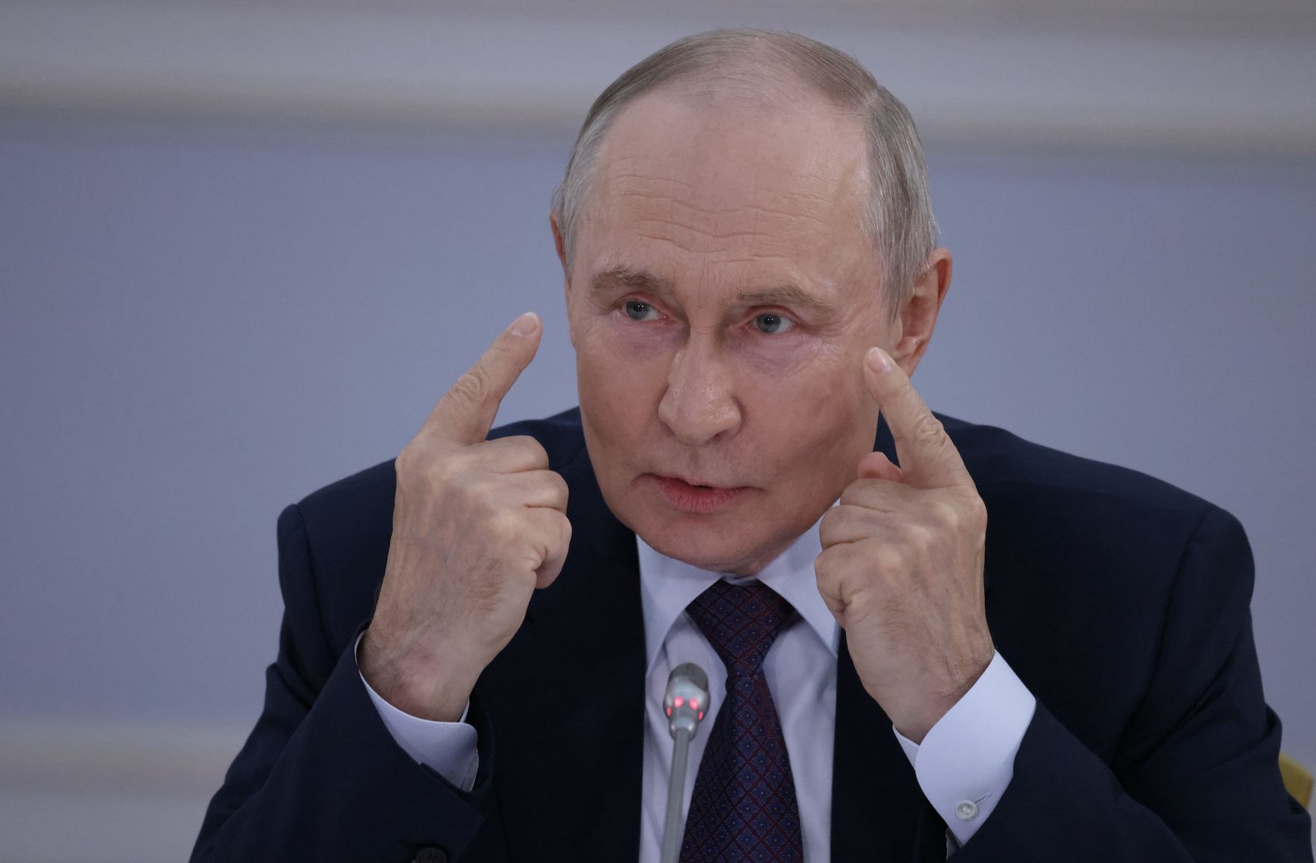 Putin reaguje na sankcje. Grozi przechwytywaniem zachodnich statków