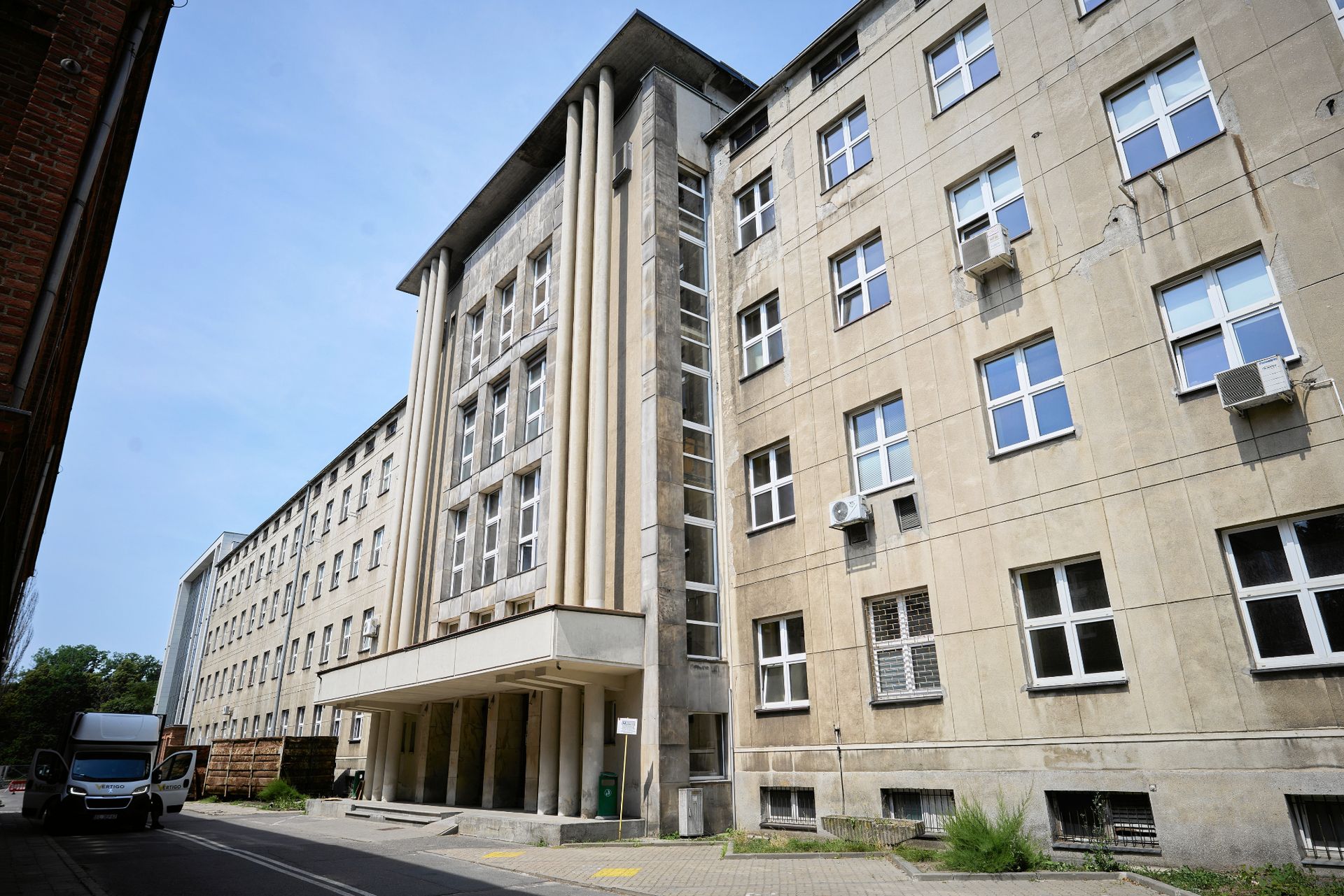 Budynek Politechniki Łódzkiej zostanie wyburzony. Mieszkańcy protestują