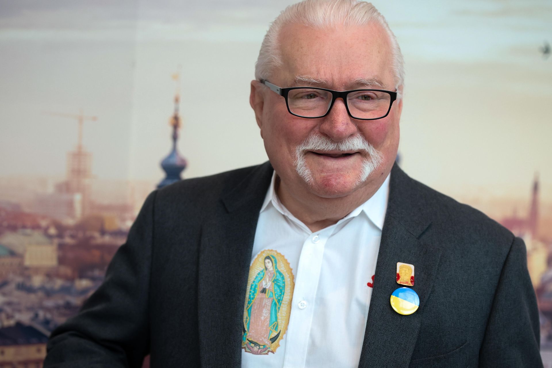 Skoczek o Nawrocki i Mentzenie. "Naród wyjdzie na ulice"