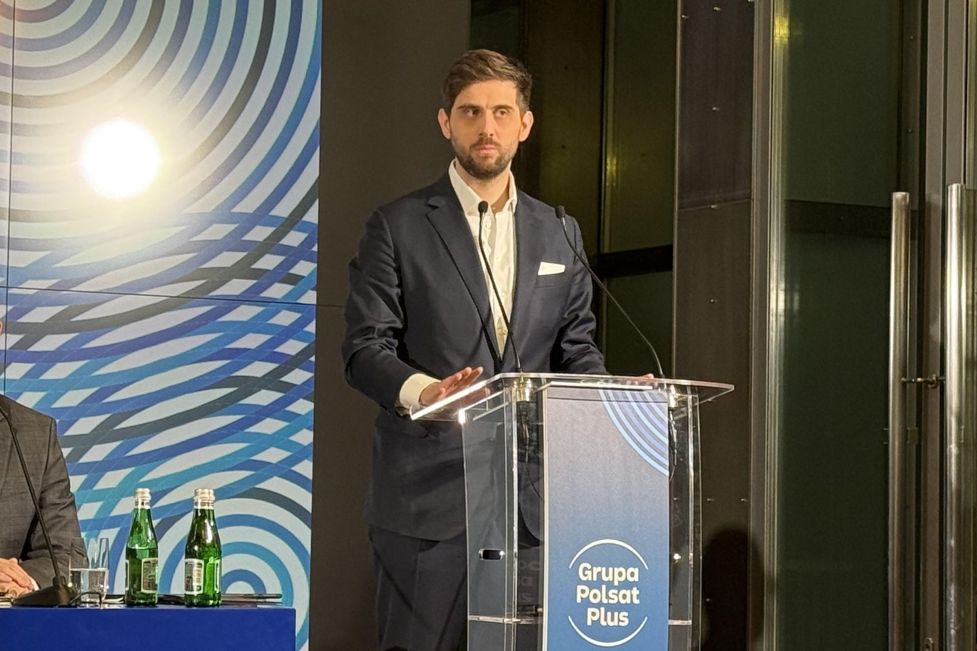 Polsat motywuje menedżerów do szukania oszczędności