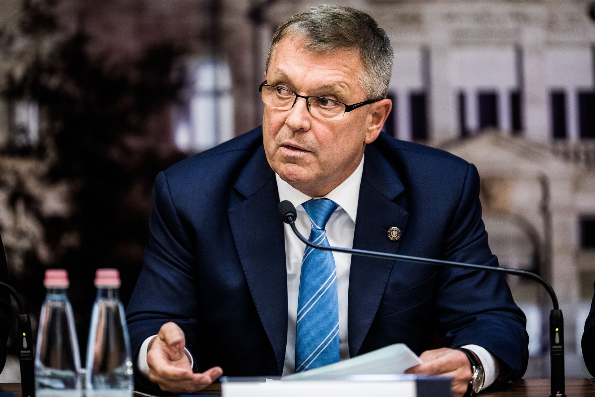 Rozliczenia na Węgrzech. Szukają syna współpracownika Orbana