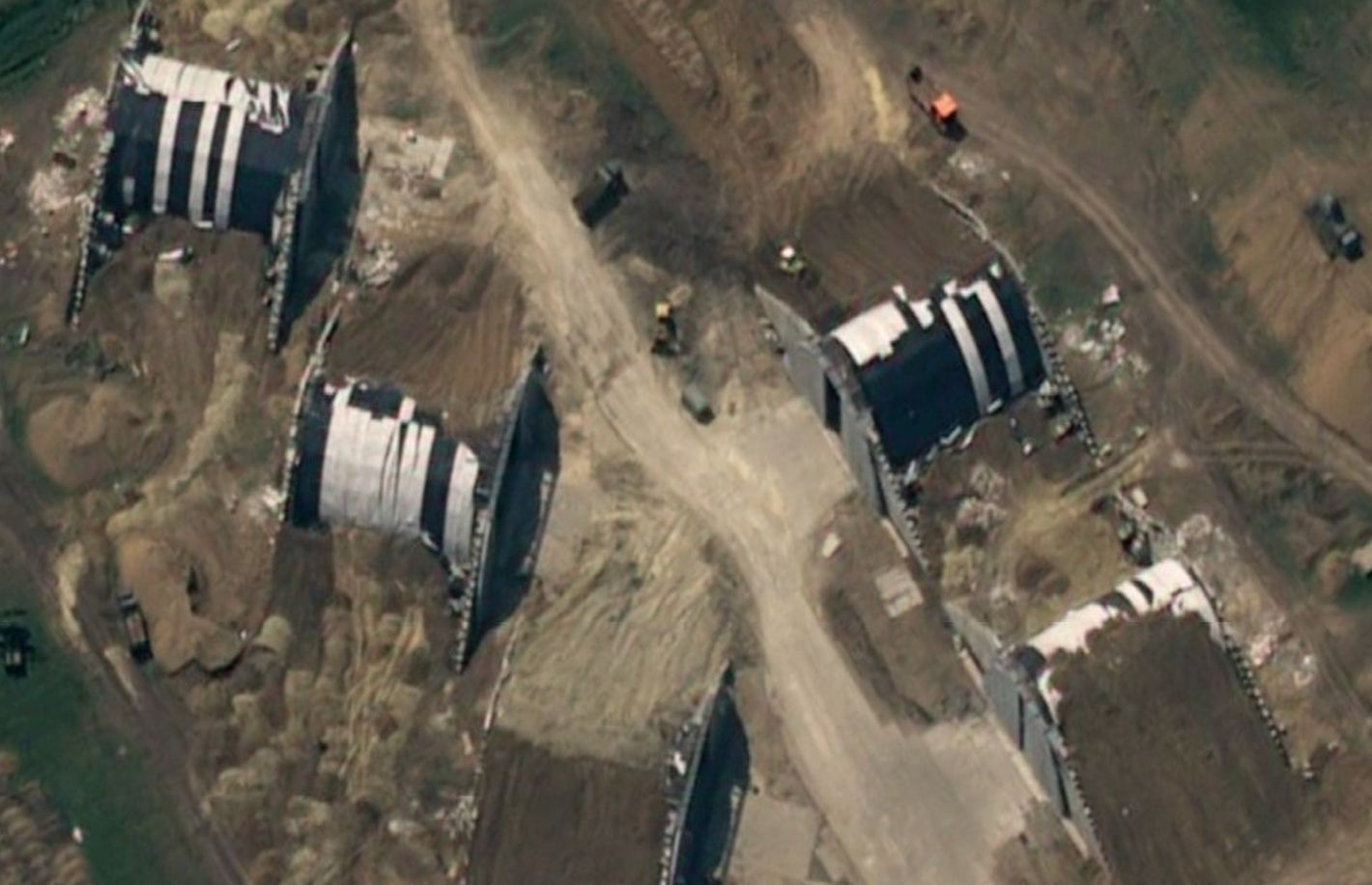 Brytyjski wywiad jest pewien. Rosjanie chowają swoje samoloty