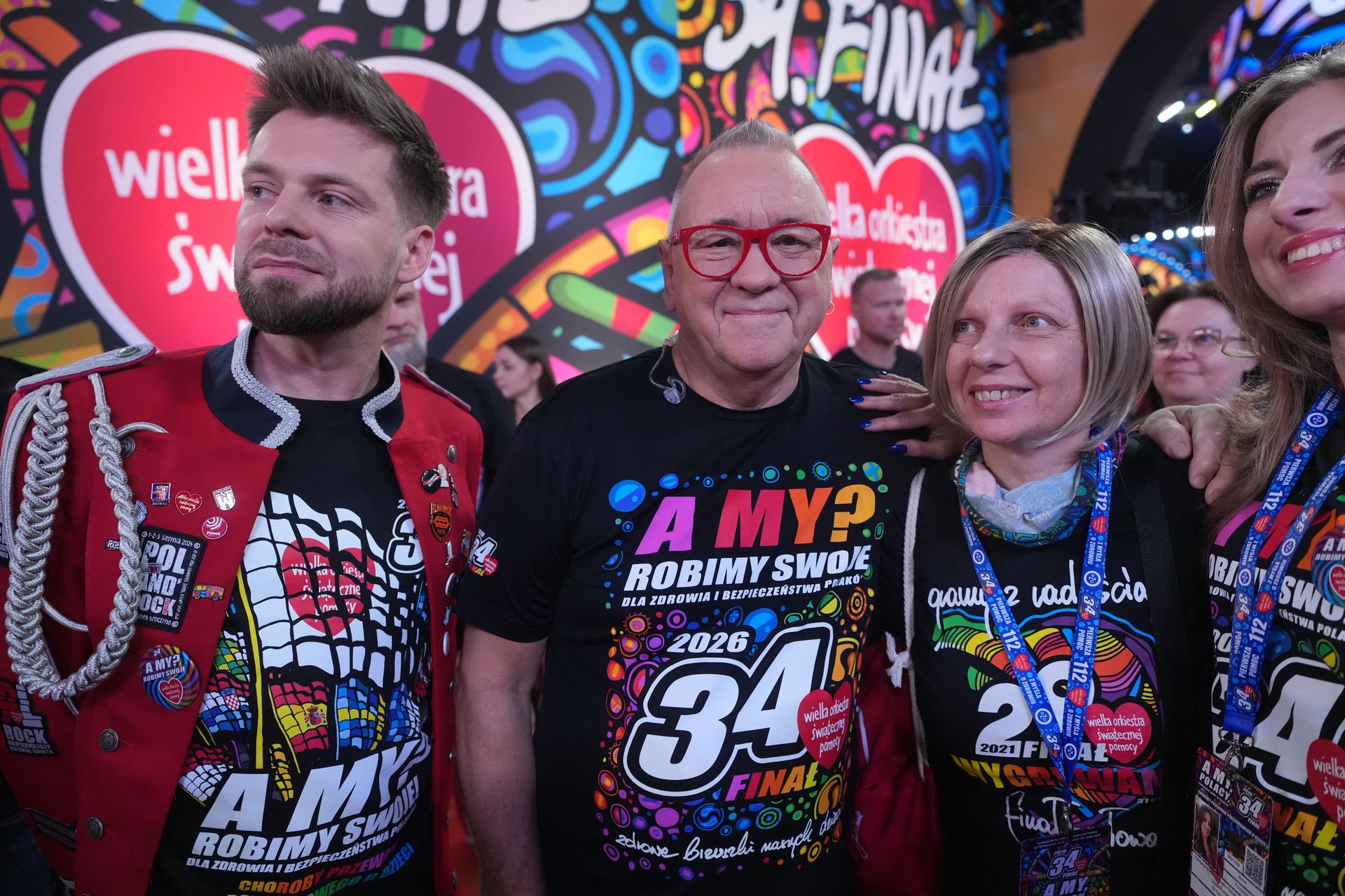 Ruszył 34. finał WOŚP. Kasia Kieli przekazała milion złotych od TVN