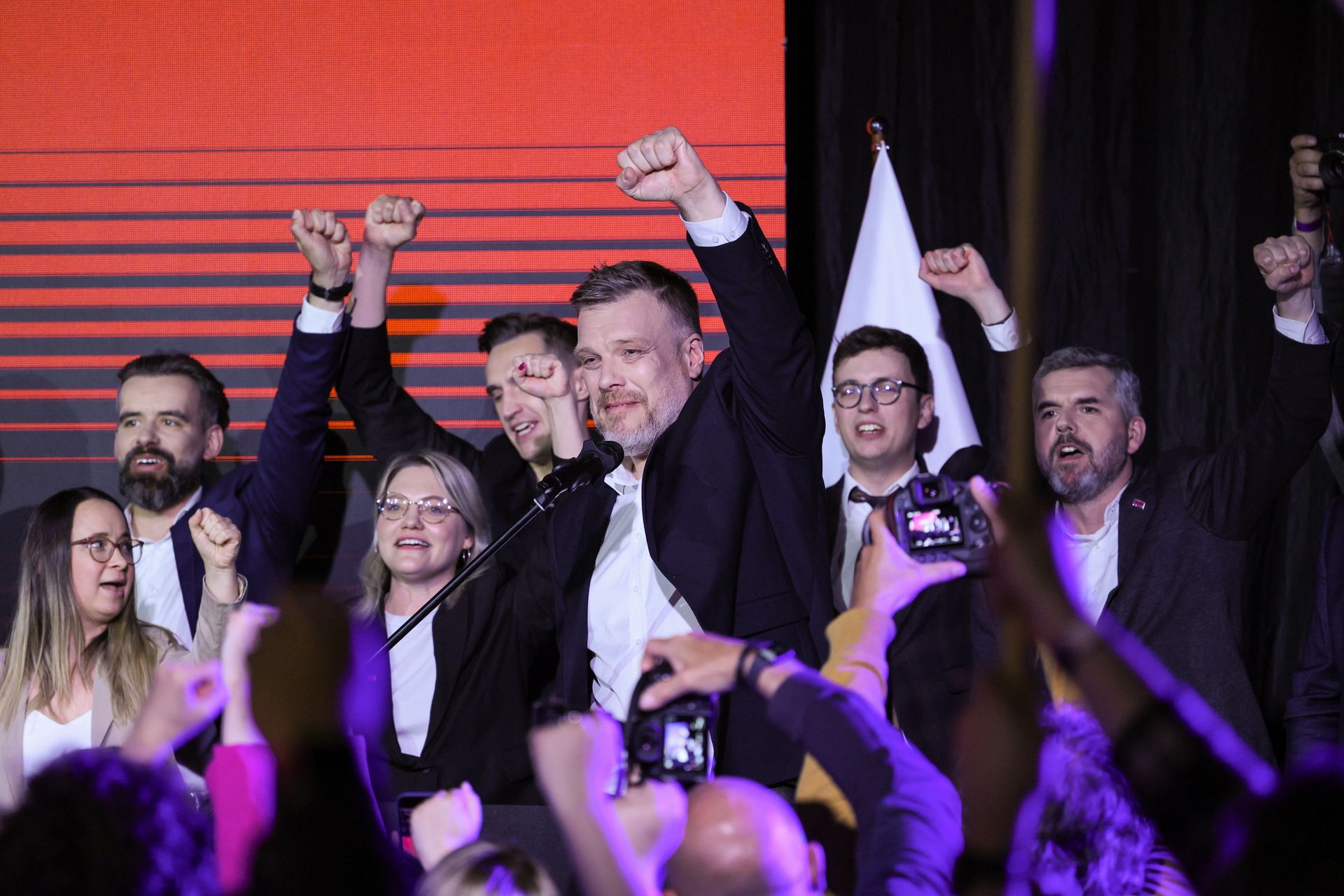 Wybory prezydenckie 2025 w Chinach. Trzaskowski wygrywa, Zandberg sensacyjnie drugi