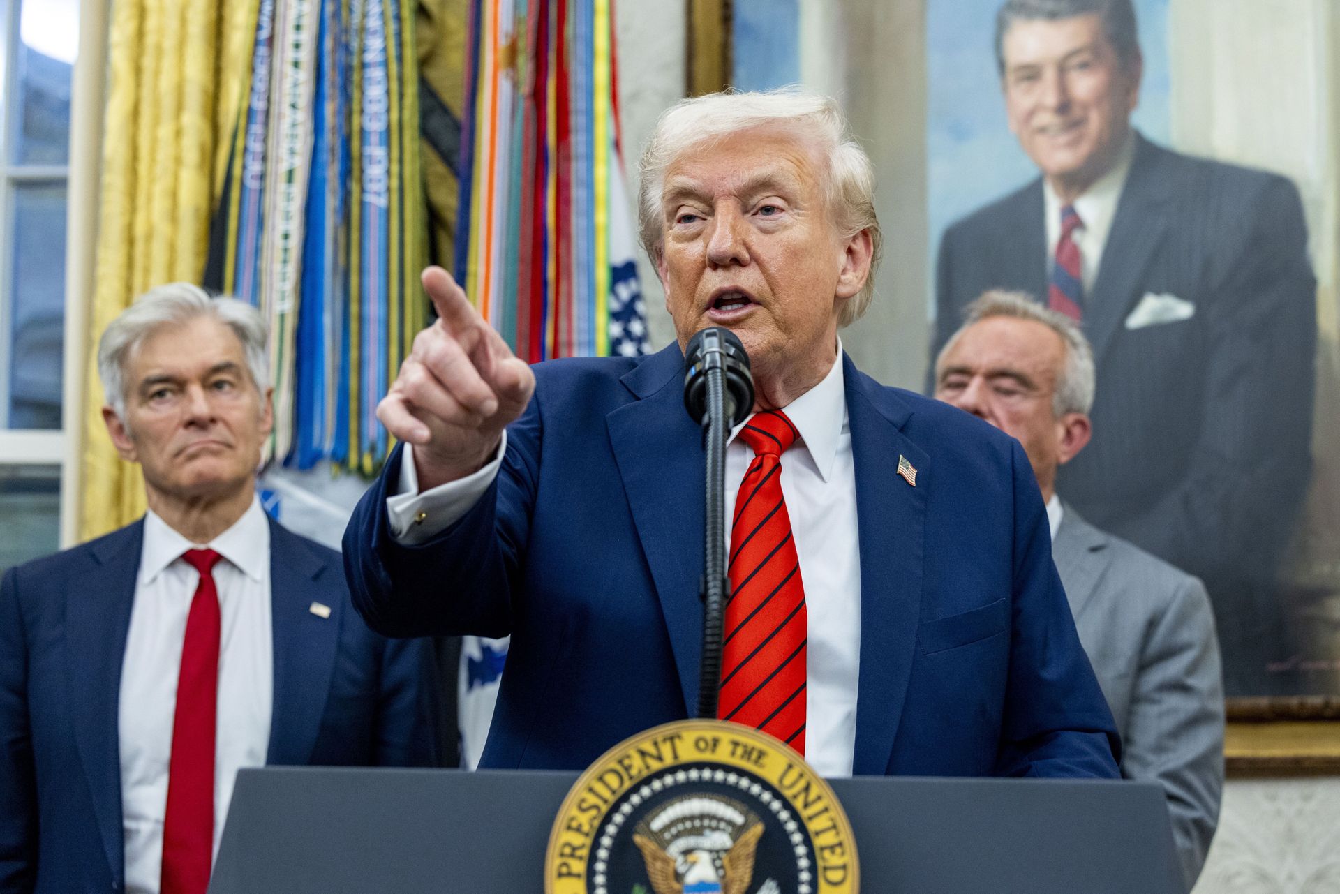 Wątpliwości ws. stanu zdrowia Trumpa. "Brak szczerości i przejrzystości"