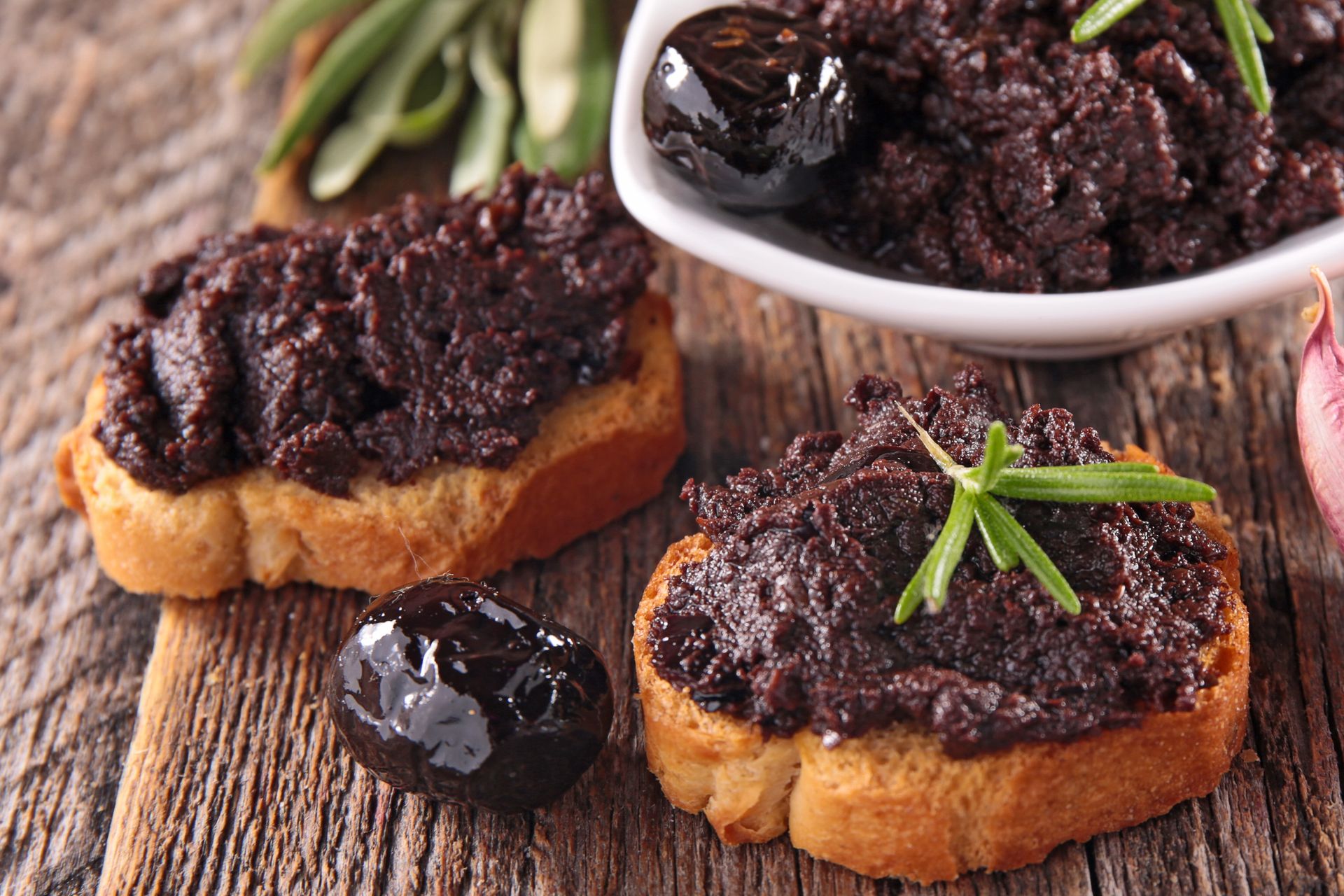 Zamiast do sałatki wrzucam do blendera i robię pyszną pastę. Idealna na mięciutkie pieczywo