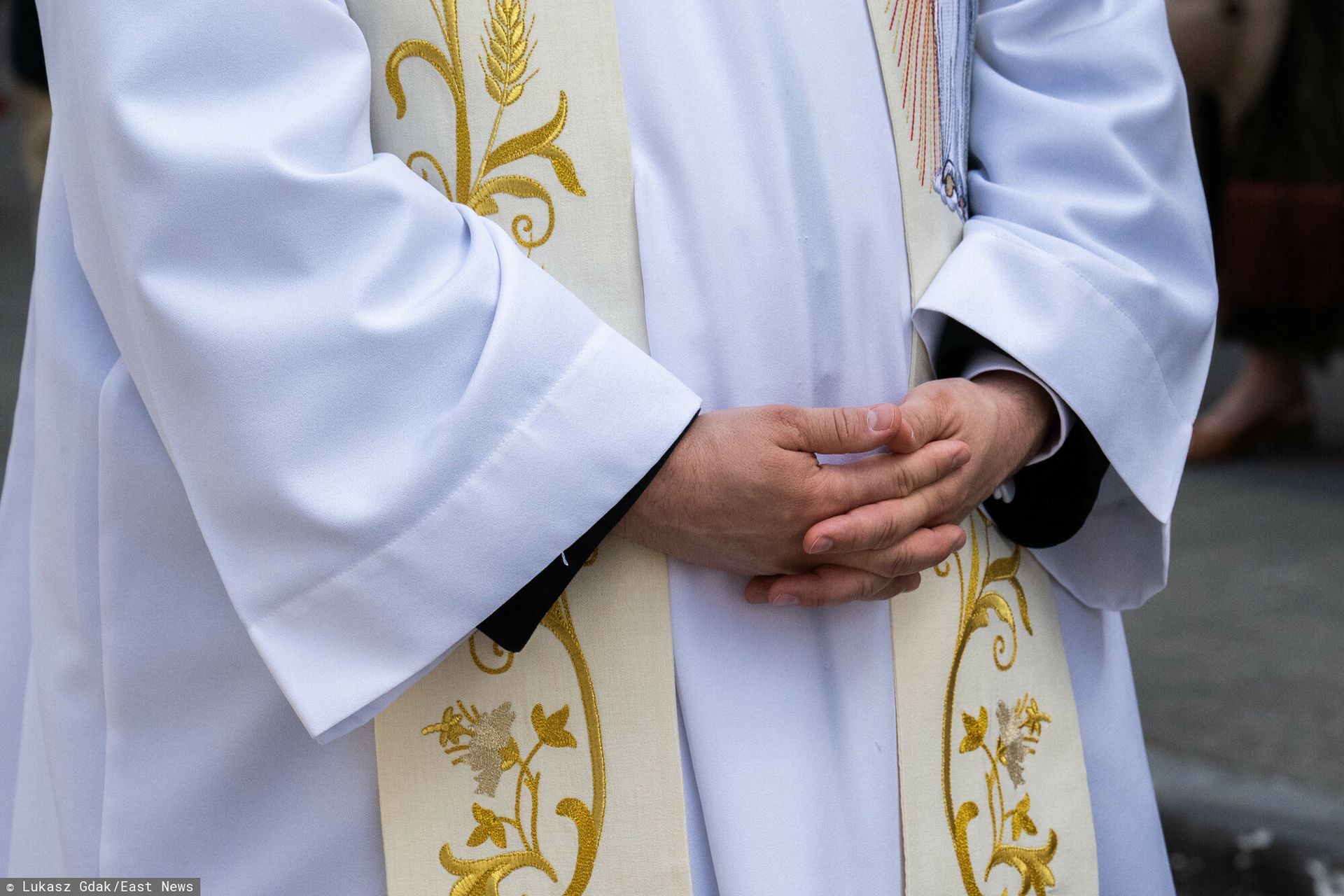 Księża seniorzy żyją w bogactwie? Oto ich emerytury