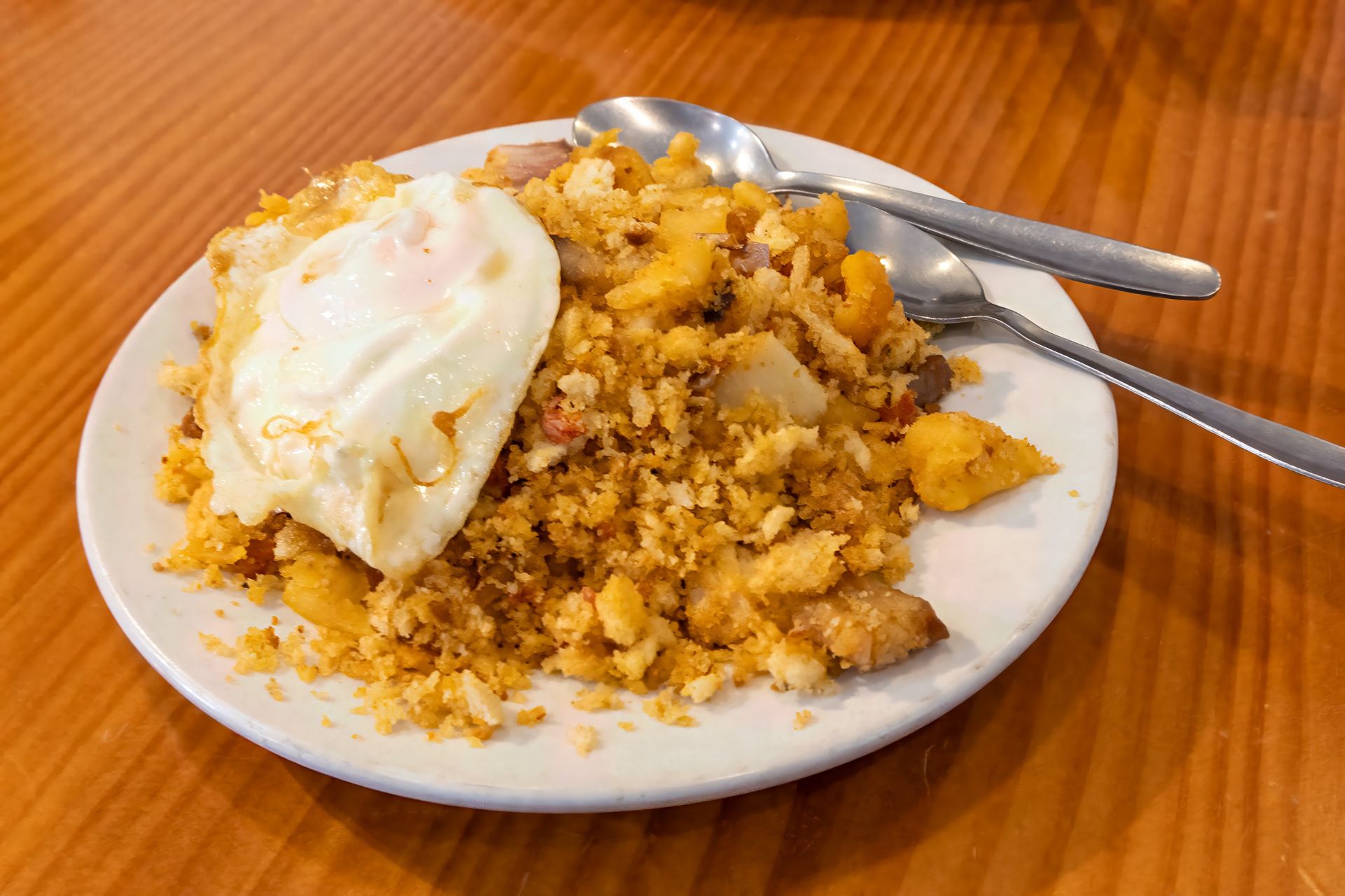 Kiedyś jedzenie biedoty, dziś hit eleganckich restauracji. Hiszpański sposób na czerstwy chleb