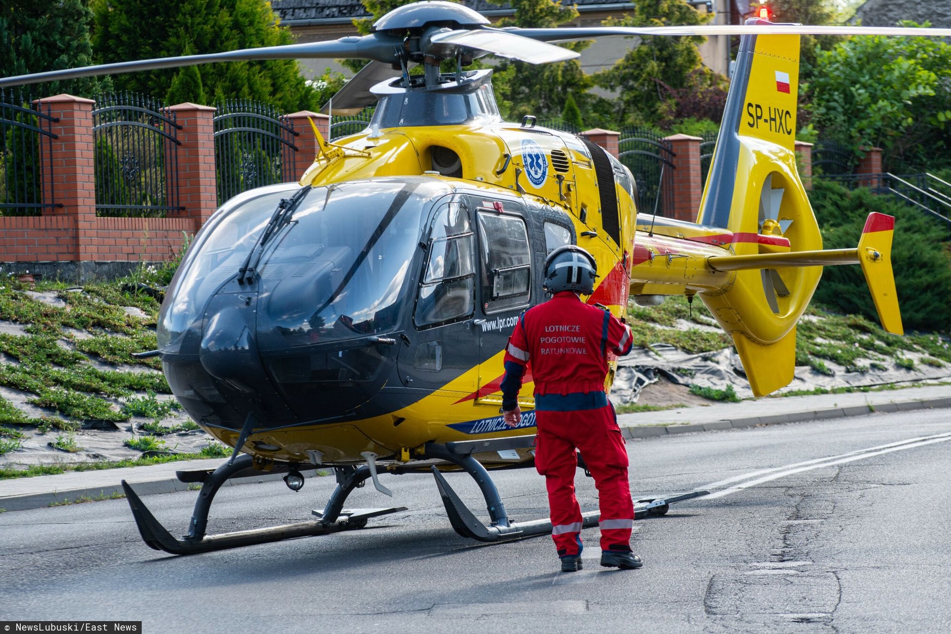Atak nożownika w urzędzie gminy. Napastnik czekał z dwoma nożami