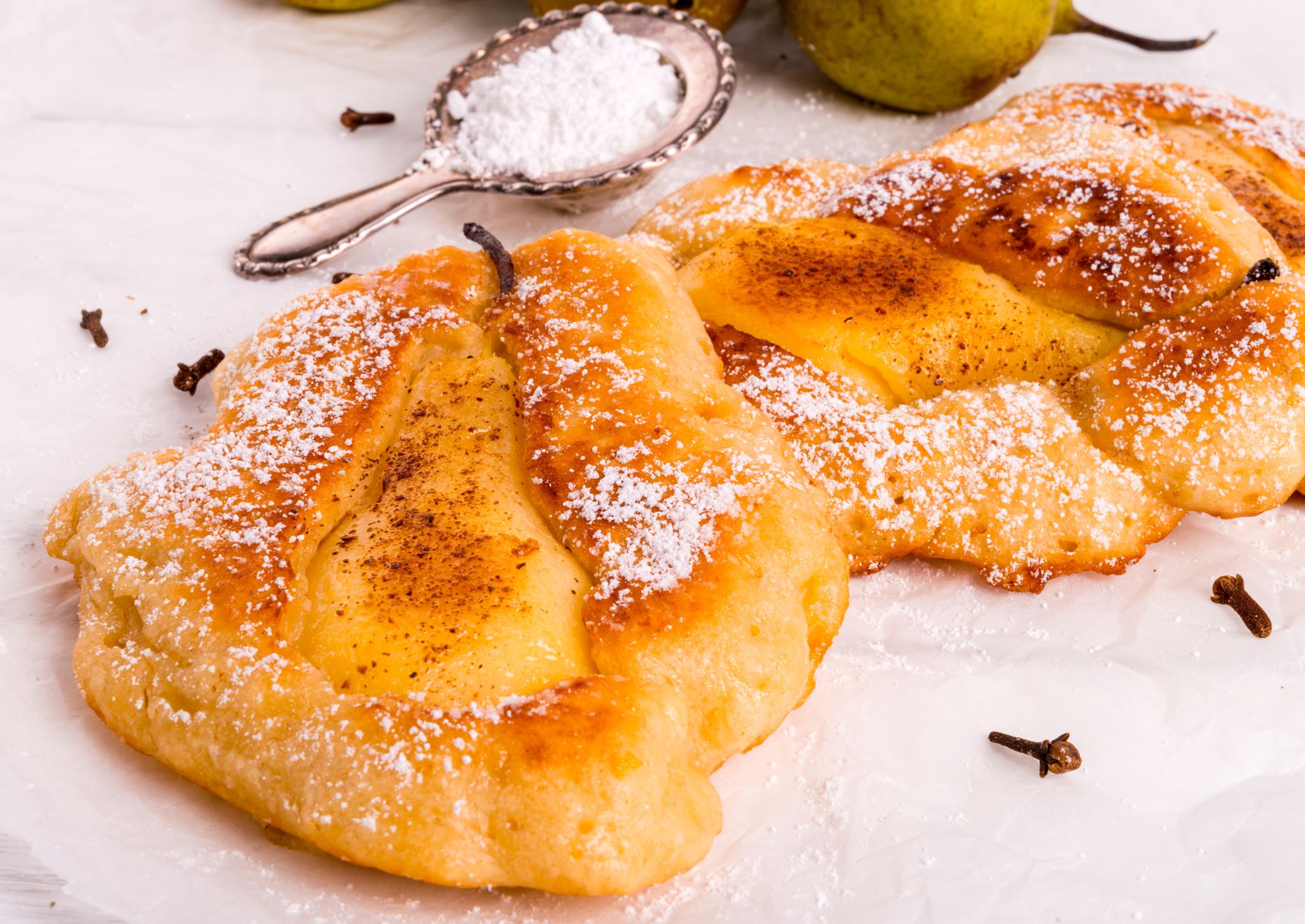 W racuchach zmieniam główny składnik. Zamiast jabłka wybieram inny sezonowy owoc