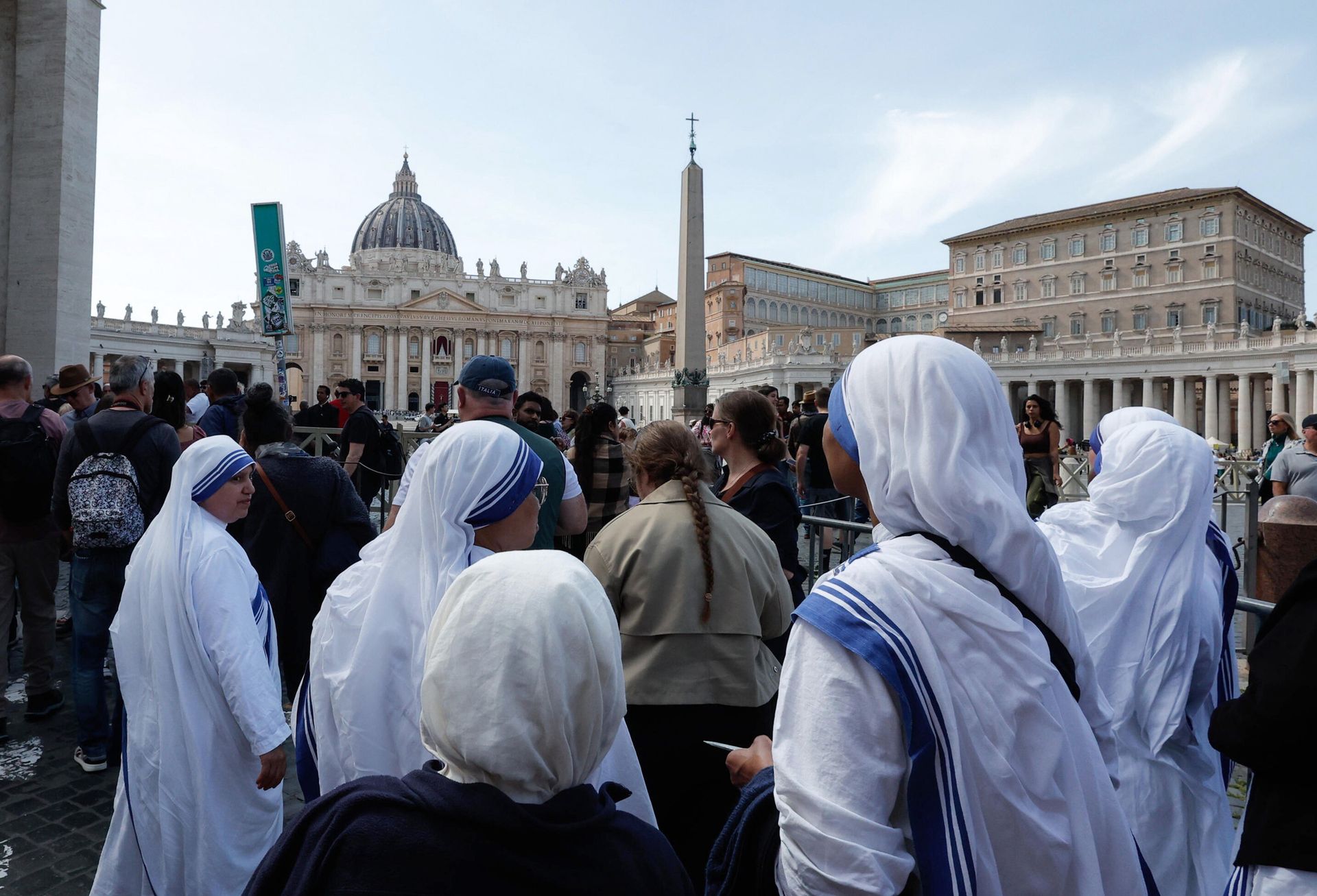 Pośpiech po śmierci Franciszka? Kardynał z Hongkongu krytykuje Watykan