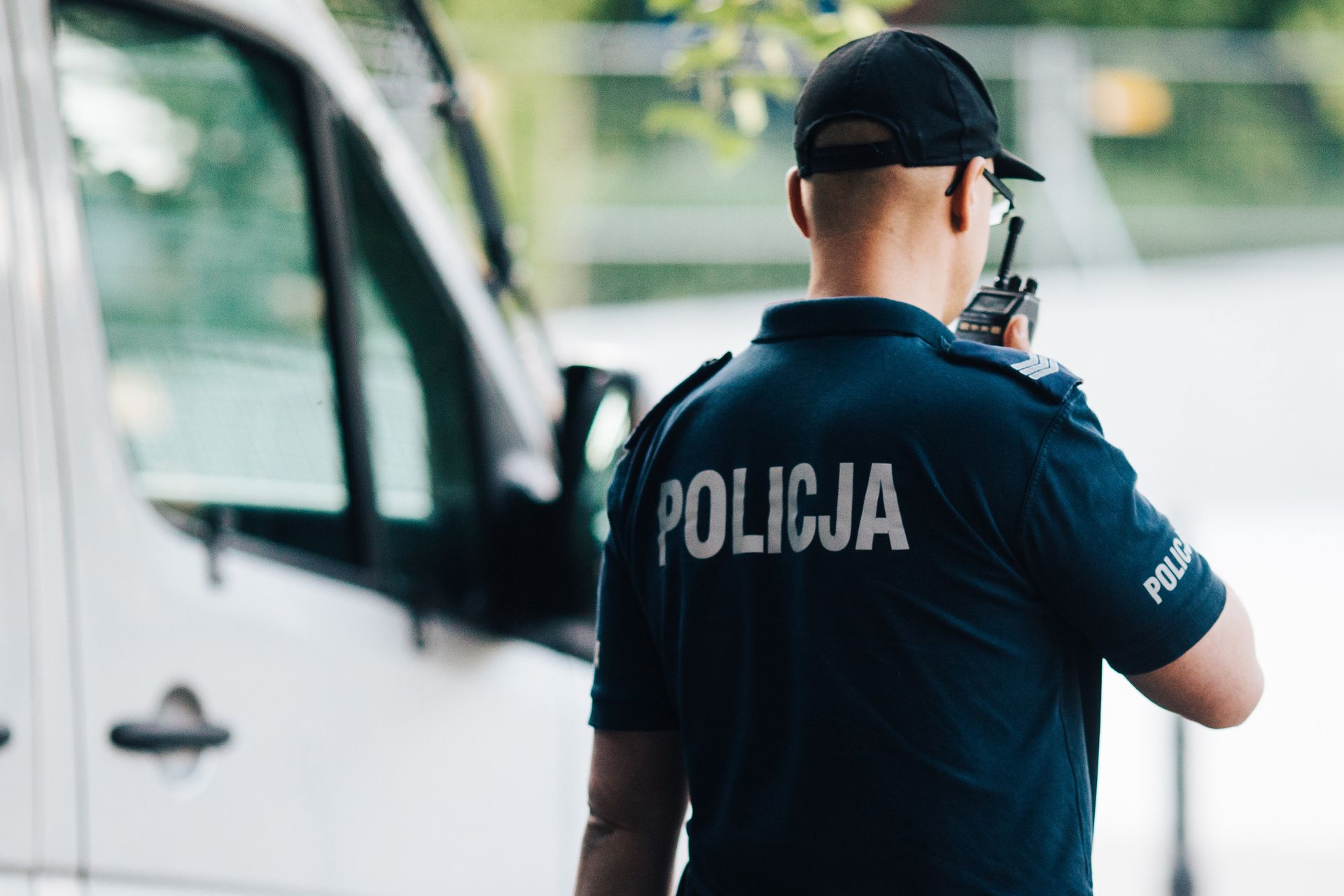 Nagle wszedł nagi 4-latek. Natychmiast wezwali policję