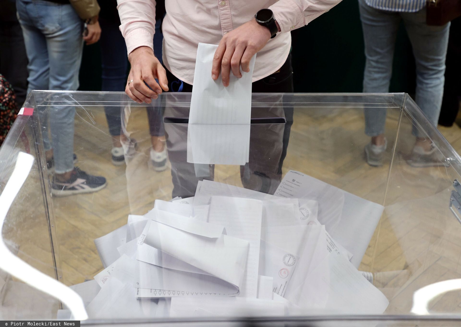 Chcieli odwołać burmistrza na Mazowszu. Są wyniki referendum