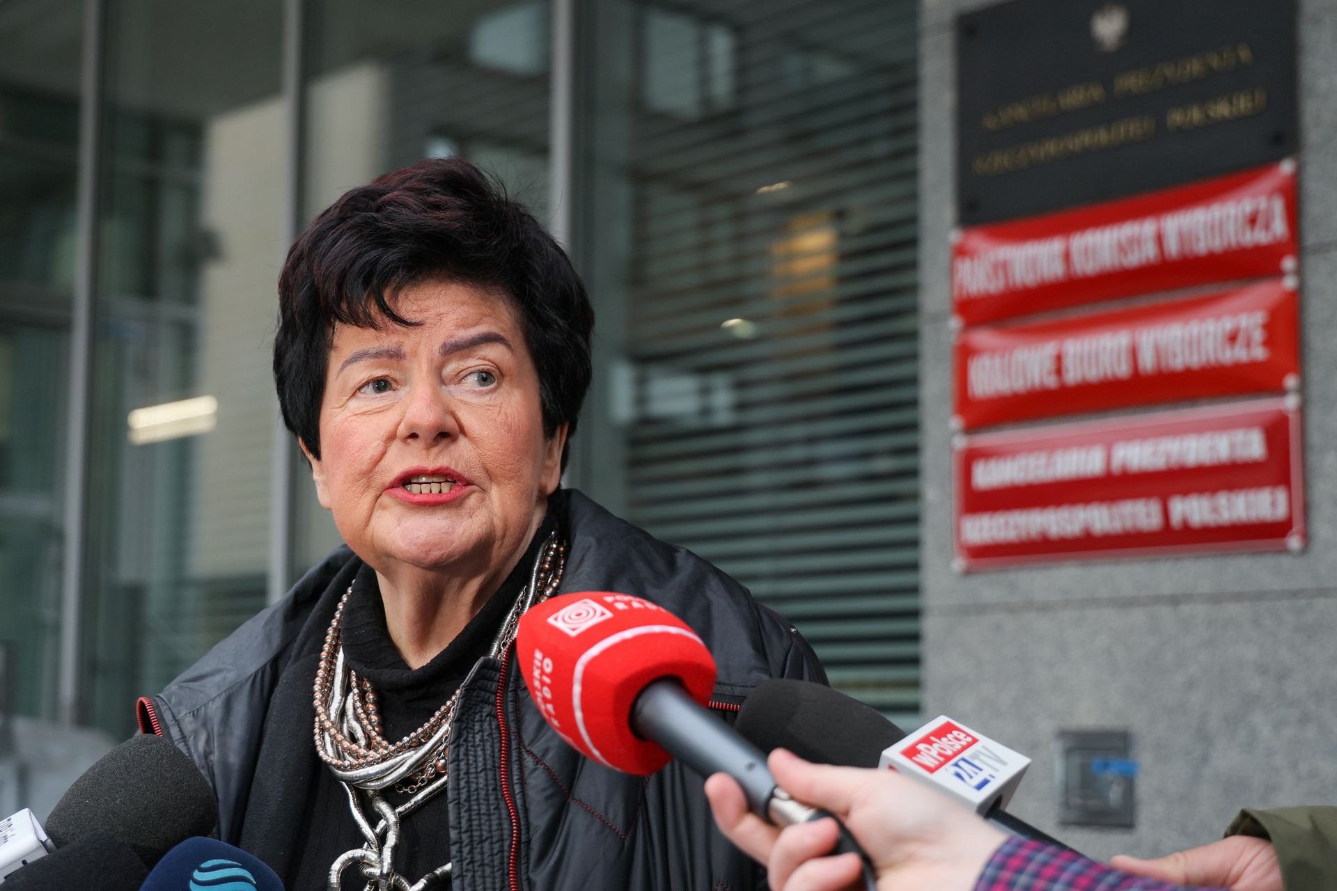 Wybory prezydenckie 2025. Kim jest Wiedźma Hogatha? Sylwetka i program kandydatki na prezydenta Polski