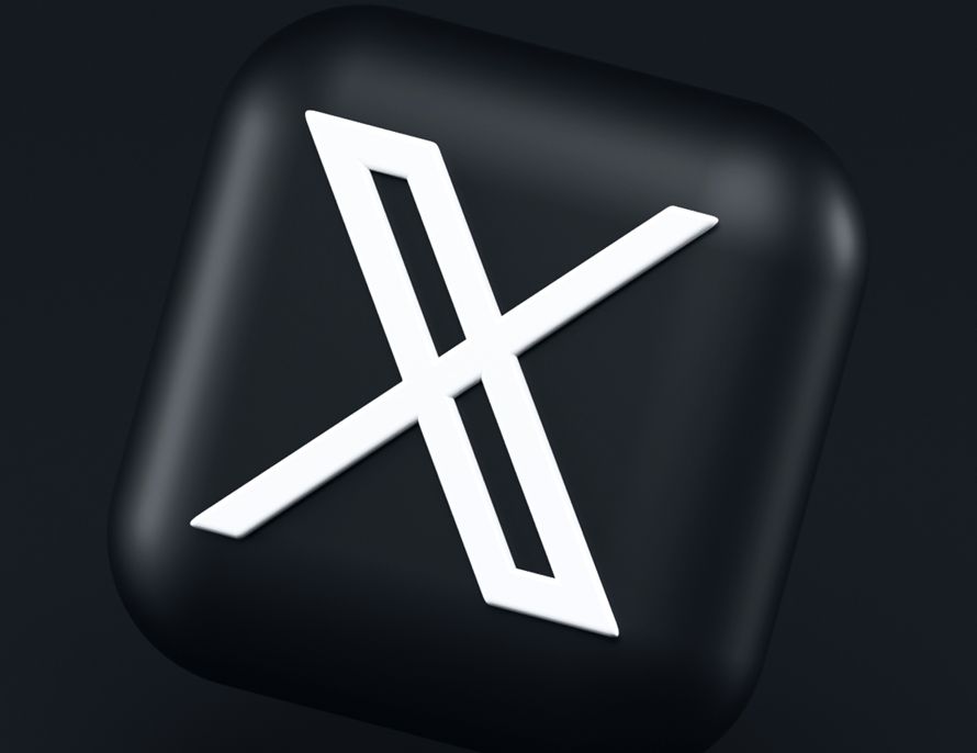 Paradoks w X. Szefostwo chce bohatersko walczyć z botami, a promuje swojego Groka