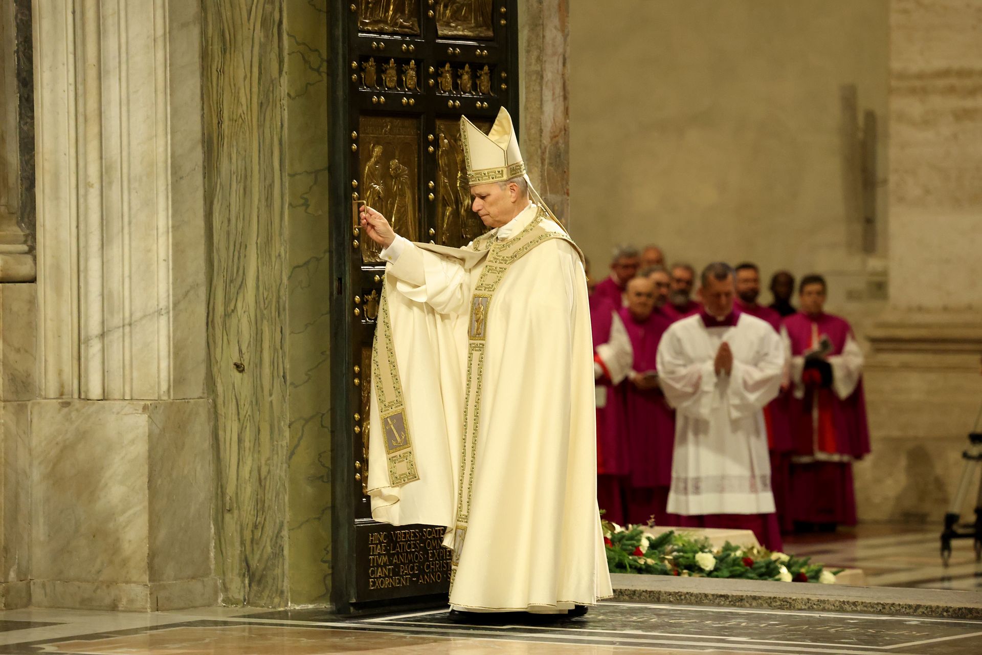 Historyczny moment w Kościele. Papież kończy Rok Święty w bazylice