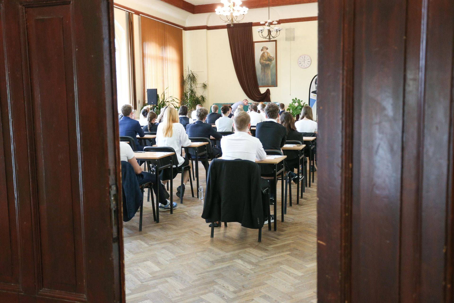 Matura 2025. Język niemiecki rozszerzony i dwujęzyczny. Jak wygląda egzamin i kto go zdaje?