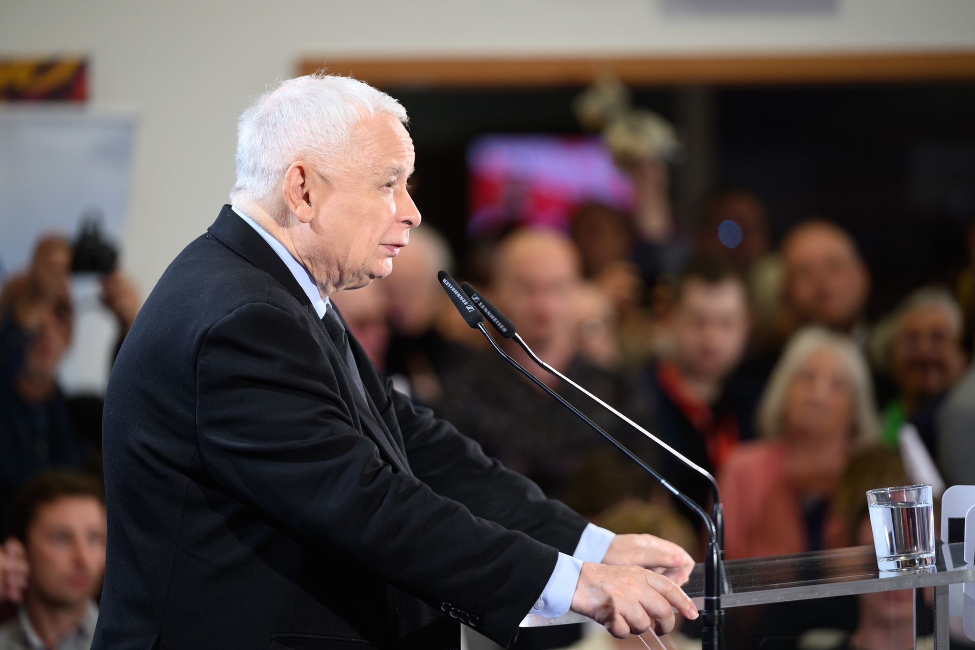 "Zmiana władzy już nie wystarczy". Jarosław Kaczyński zapowiada coś jeszcze