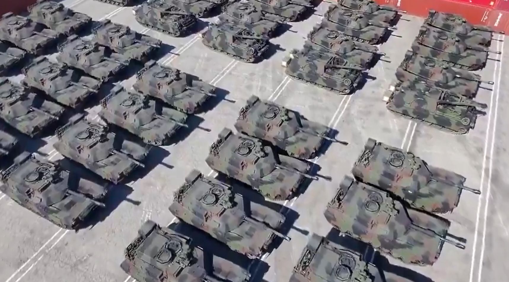 Statek pełen abramsów. Rusza w drogę, ale celem nie jest Ukraina