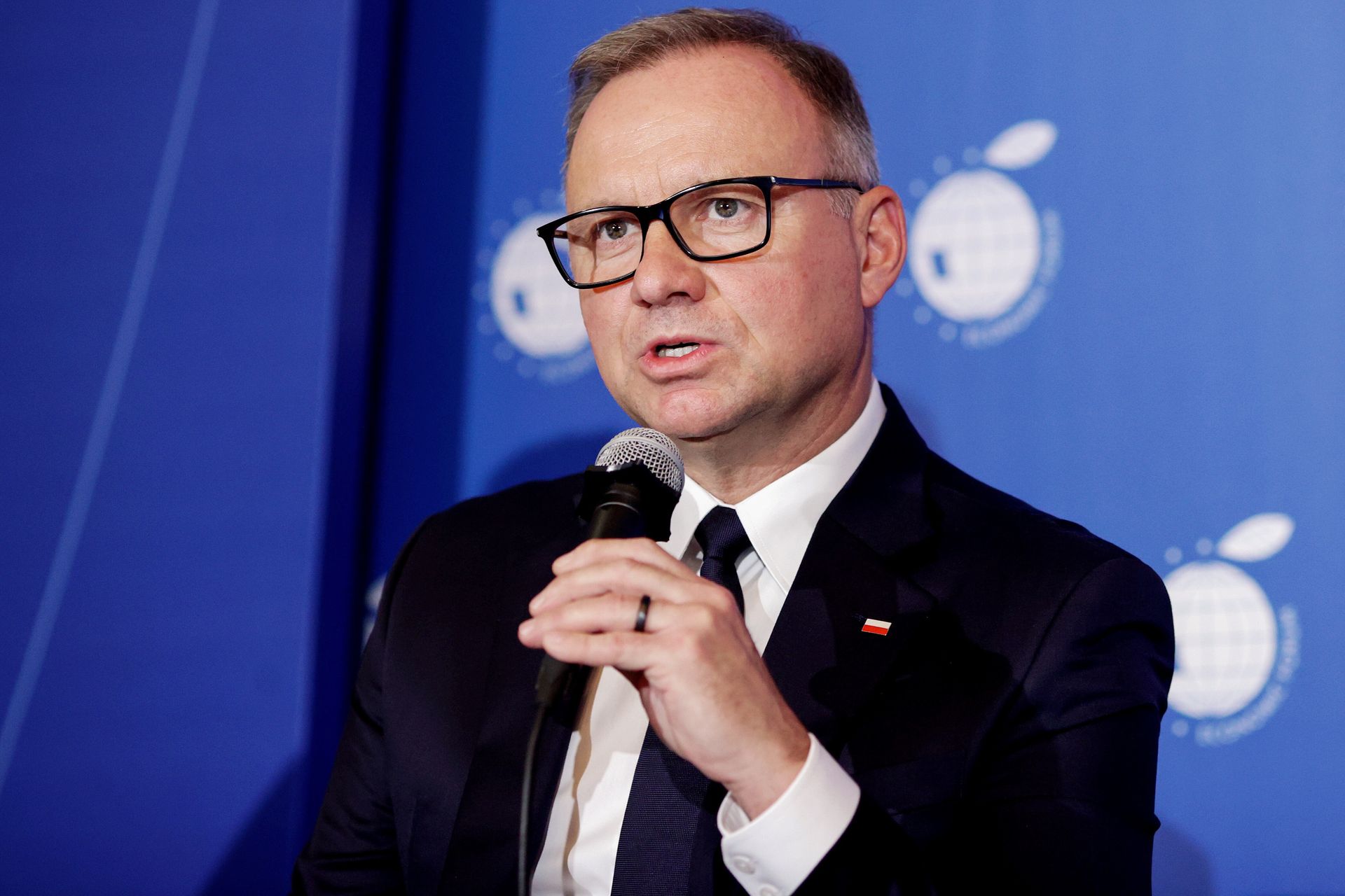 Duda oburzony spekulacjami. "Przestańcie kłamać"