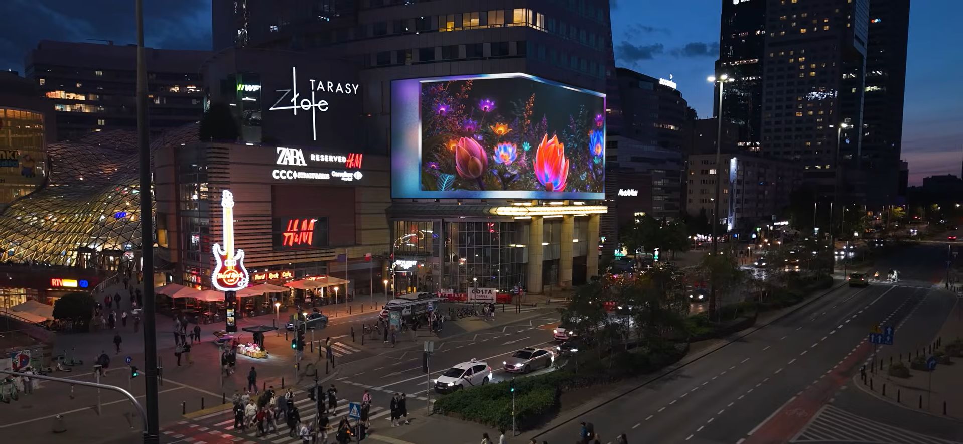 Warszawa jak Times Square? "Pan robi z nas kraj trzeciego świata"