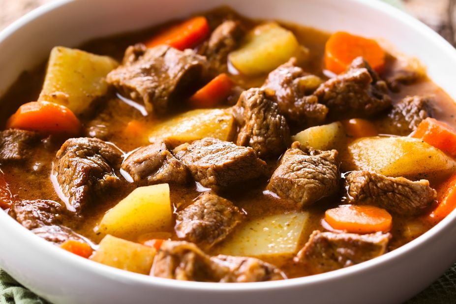 Gęsta, rozgrzewająca i aromatyczna. Taka zupa starczy za cały obiad