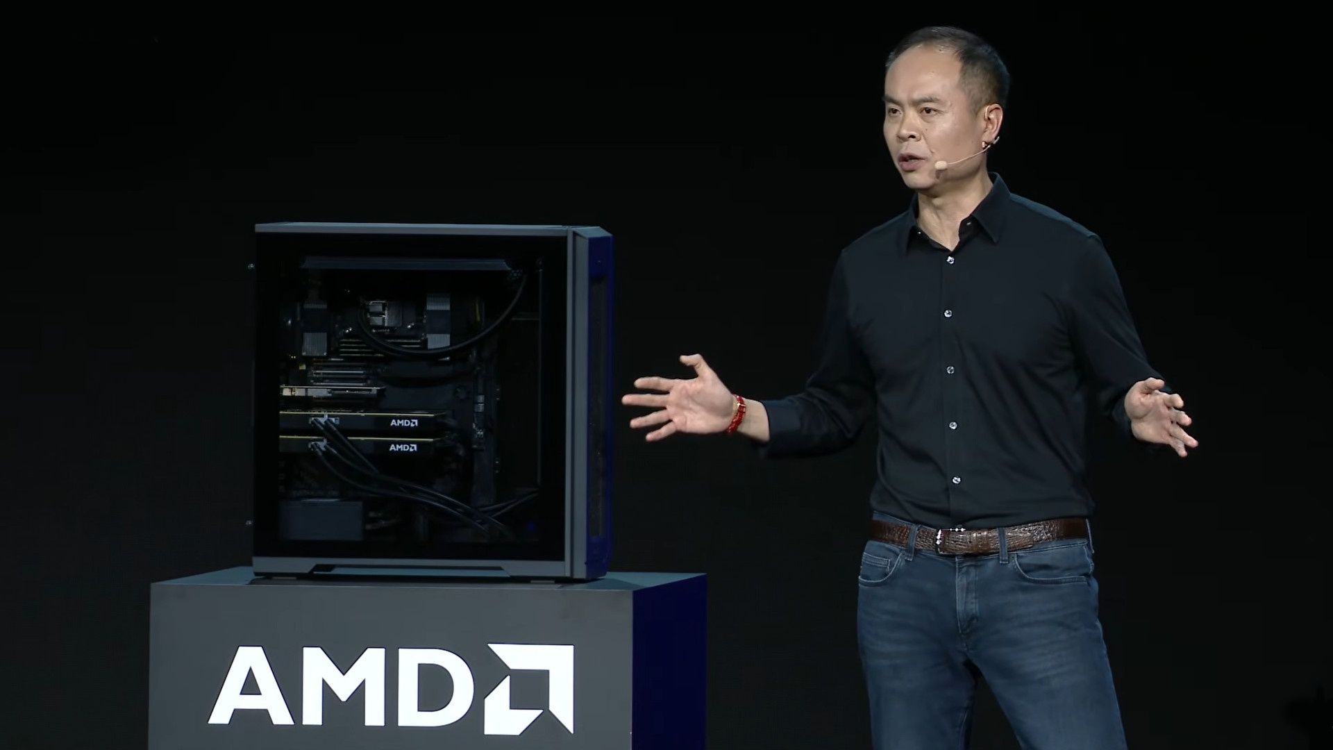 To nie jest zwykły komputer. AMD pokazało najwydajniejszą stację roboczą do AI