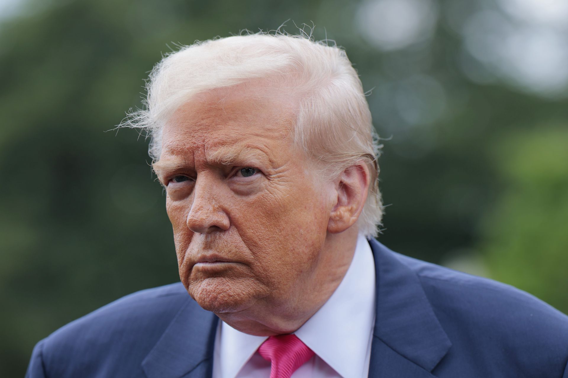 Irańska baza nuklearna. Trump grozi ponownym atakiem