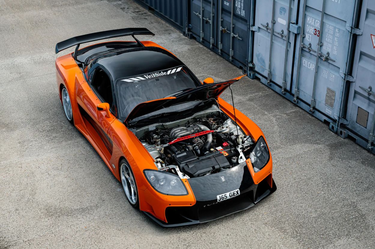 Mazda RX-7 z "Tokyo Drift" trafiła na aukcję. Została sprzedana za szaloną kwotę