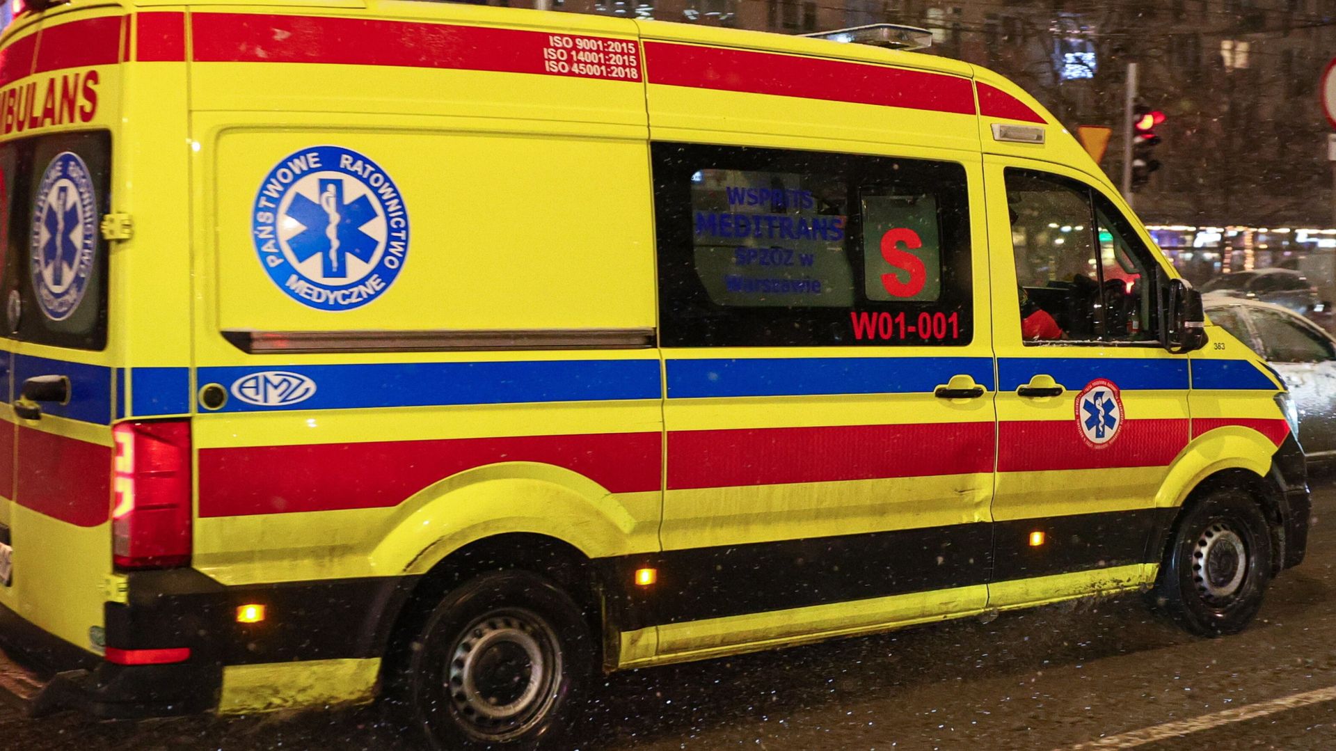 Wrocławski strażnik miejski potrącony. Trwa pościg za kierowcą