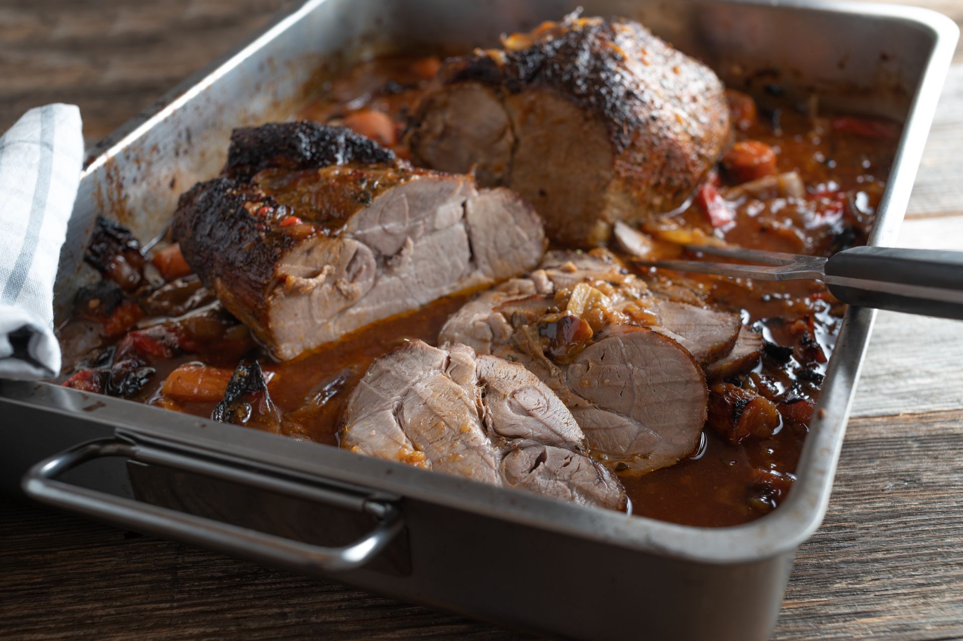 Robię pyszną marynatę i piekę w piekarniku. Jemy na obiad lub na kanapkach