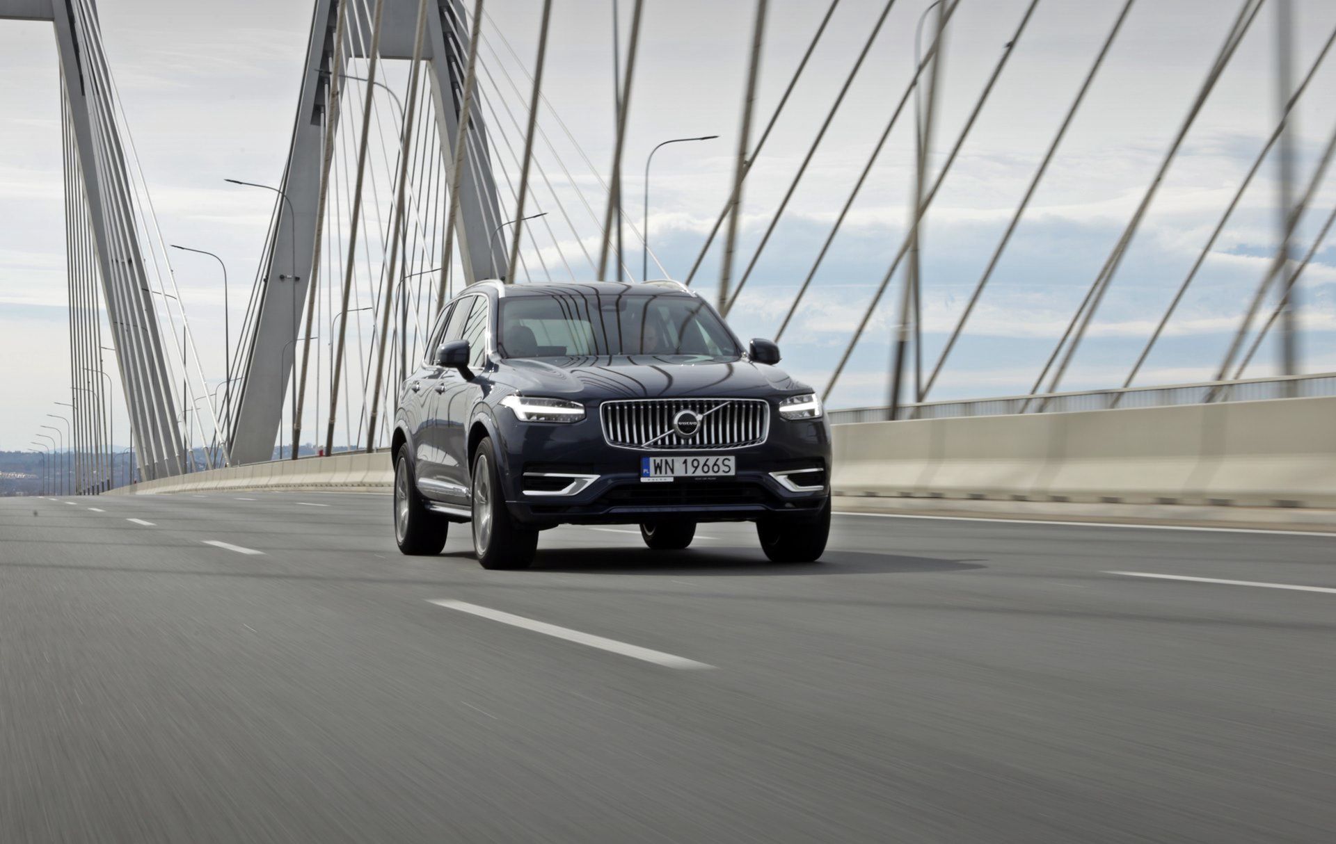 Test: Volvo XC90 T8 Recharge - czy warto zatęsknić za dieslem?