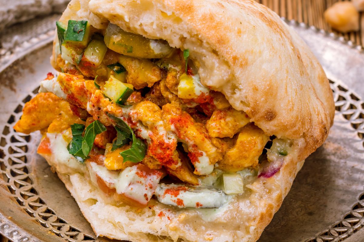 Zapomnij o fast foodzie. Domowa pita gyros smakuje o wiele lepiej