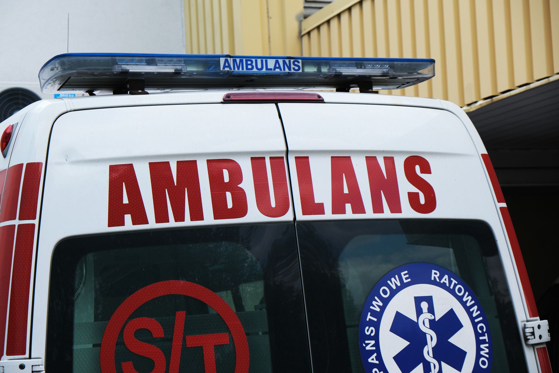 12-latek w szpitalu po wypadku na tyrolce. Rodzina winą obarcza miasto